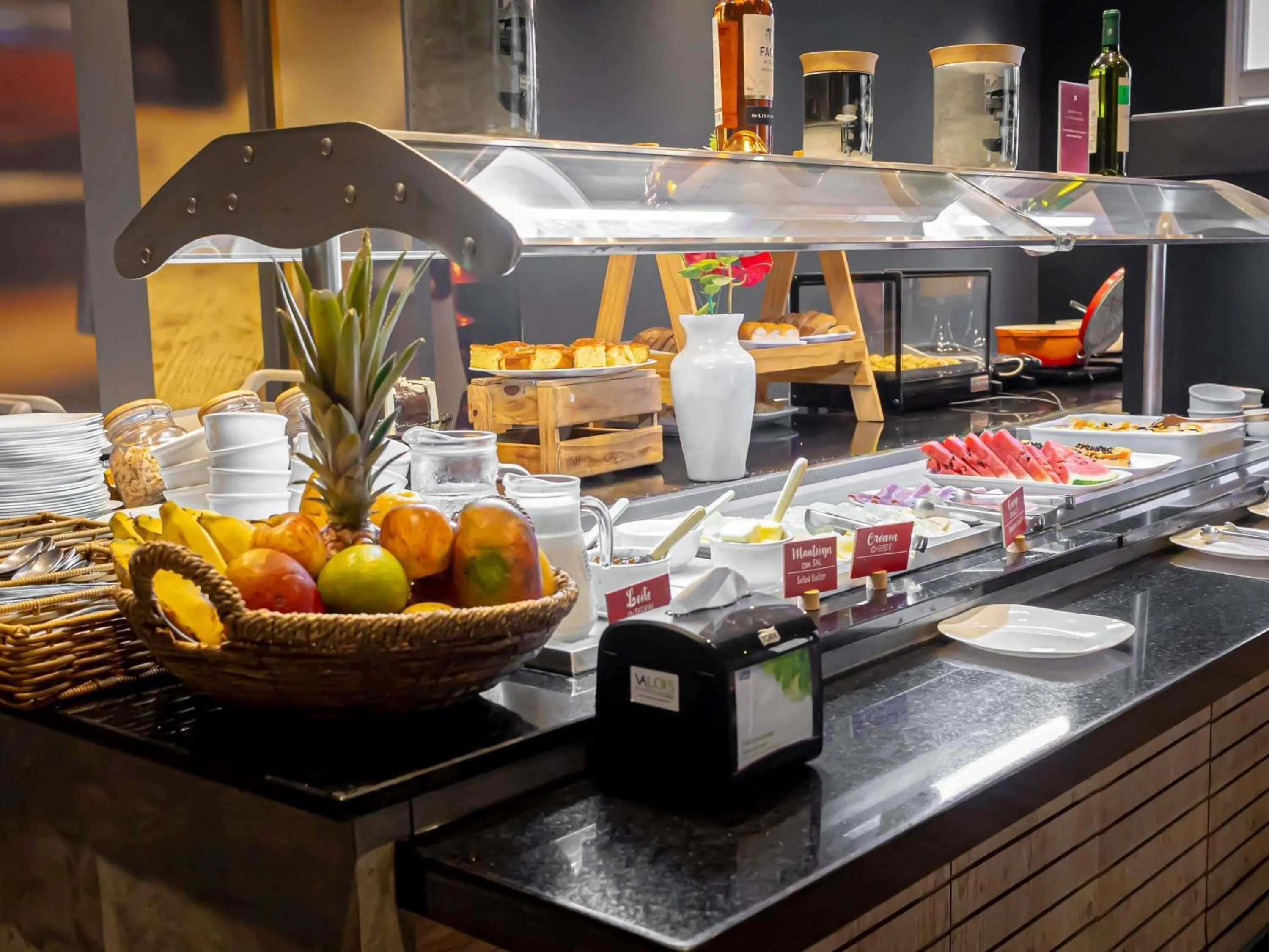 Restaurant/places to eat in ibis Macae