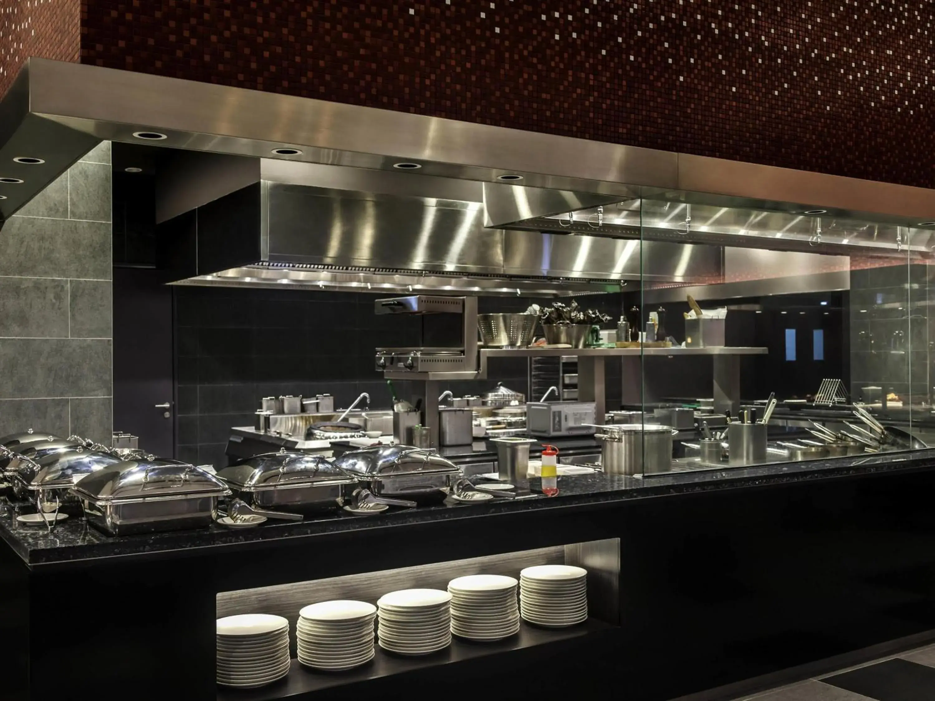 Restaurant/places to eat in Pullman Miri Waterfront Restaurant/places to eat in Pullman Miri Waterfront