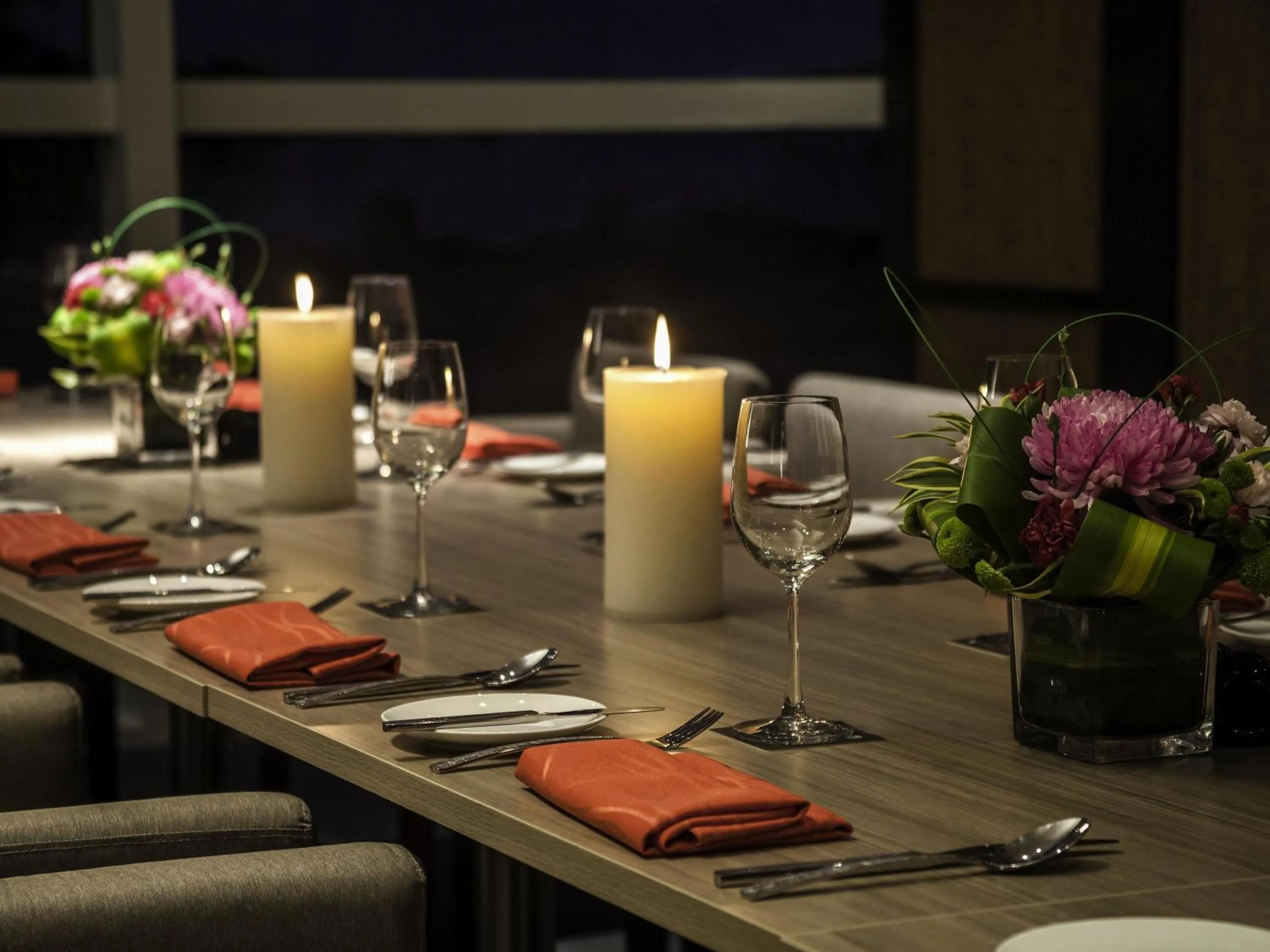 Restaurant/places to eat in Pullman Miri Waterfront