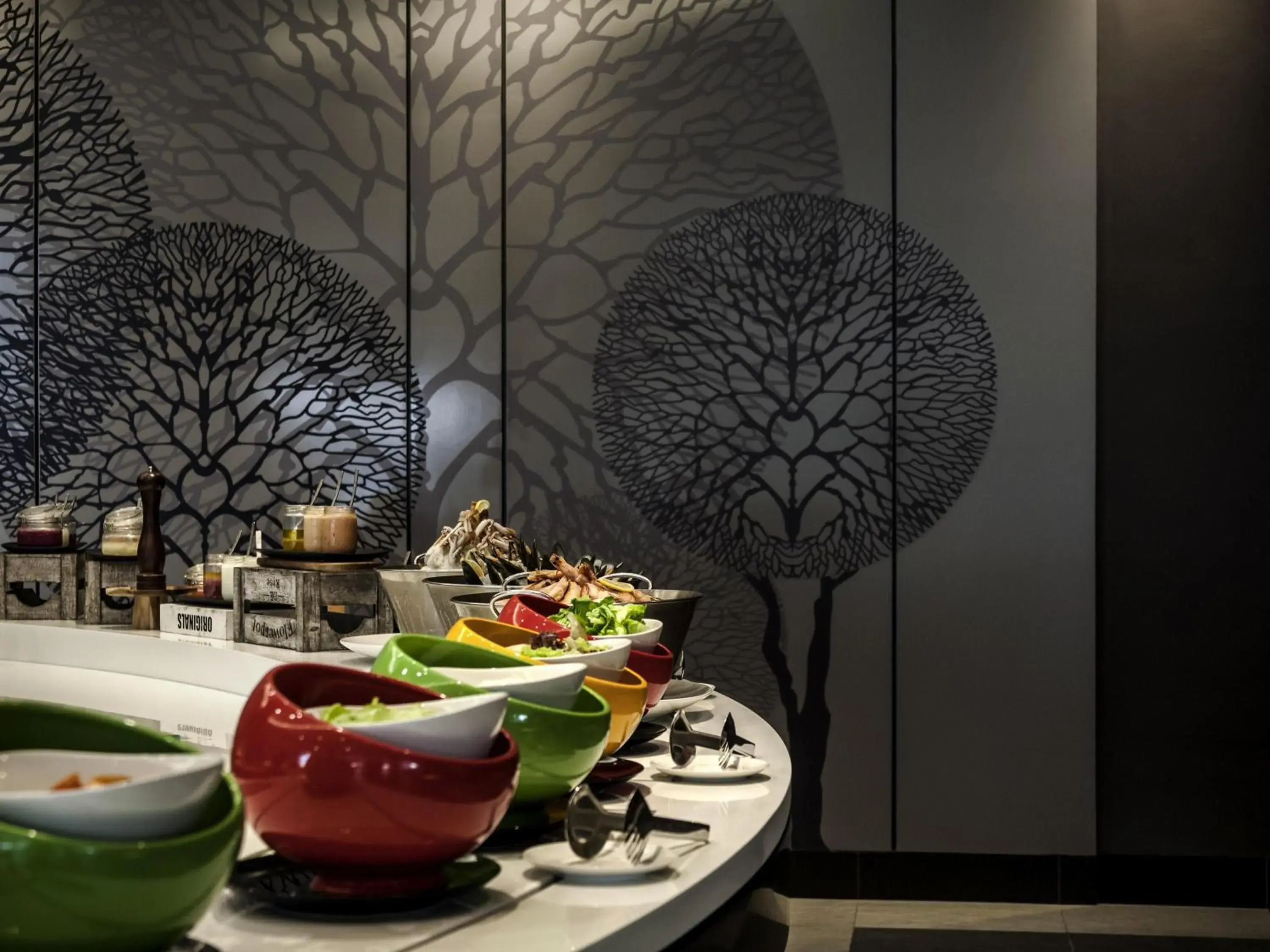 Restaurant/places to eat in Pullman Miri Waterfront Restaurant/places to eat in Pullman Miri Waterfront