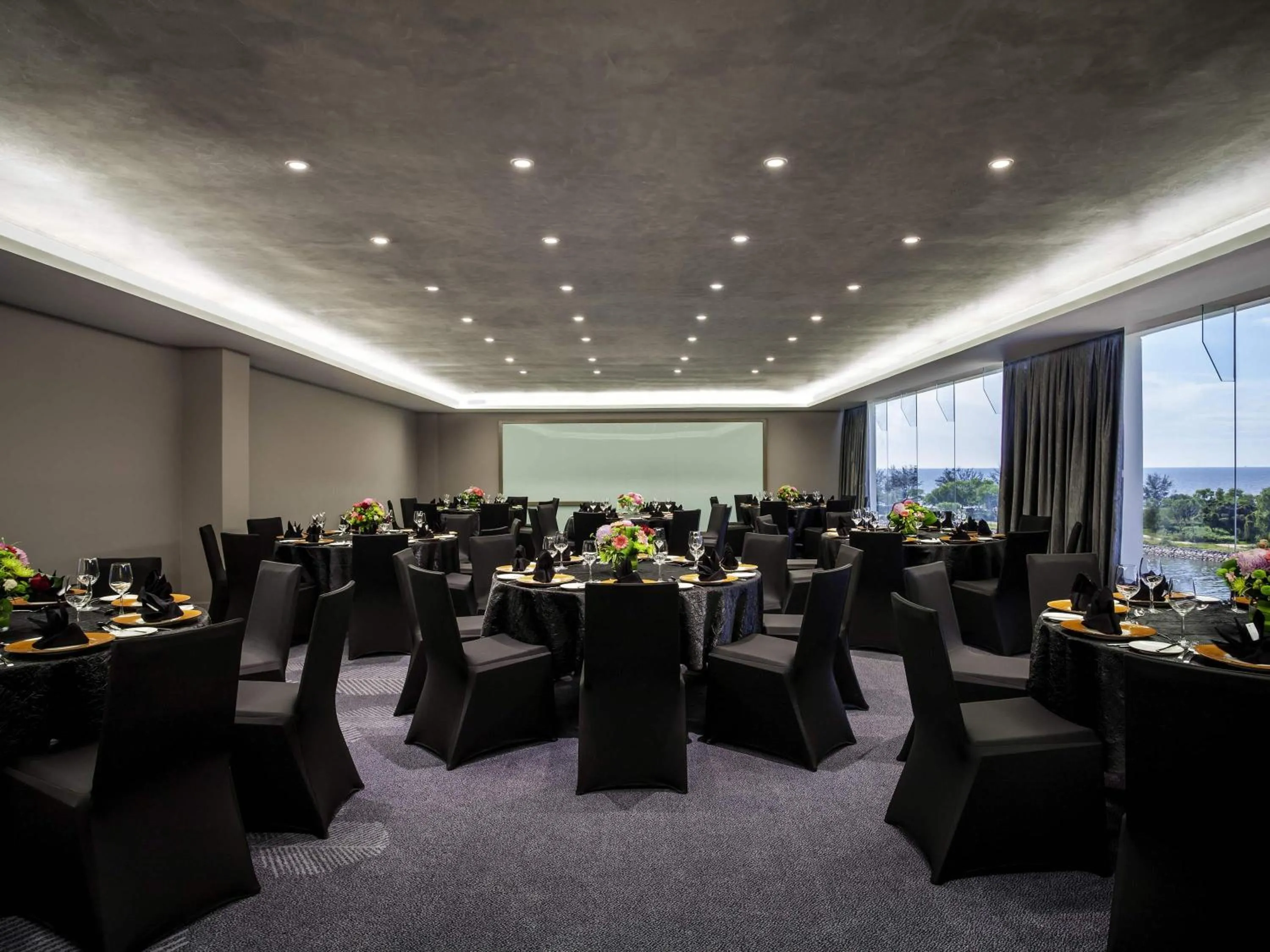 wedding in Pullman Miri Waterfront