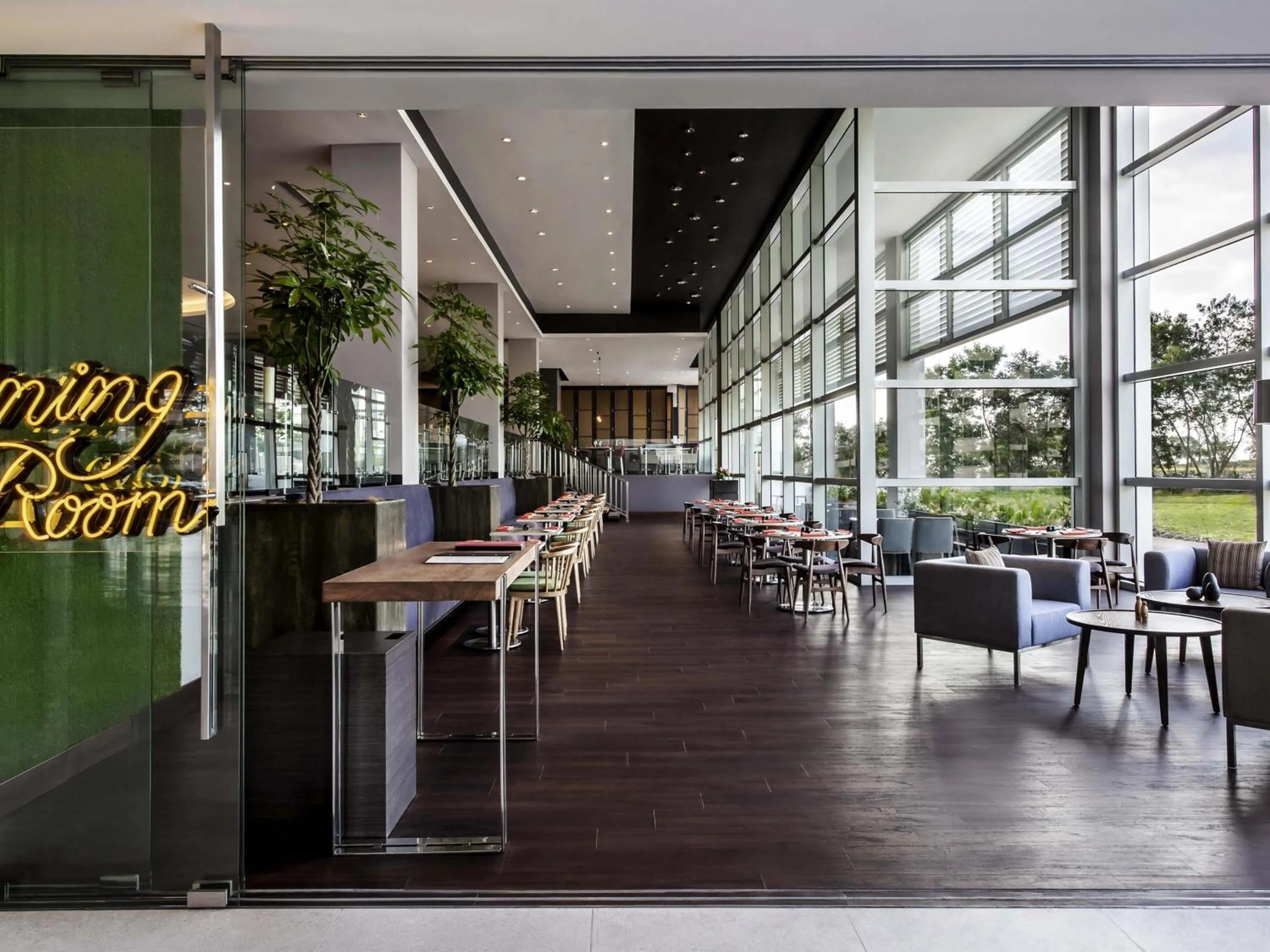 Restaurant/places to eat in Pullman Miri Waterfront