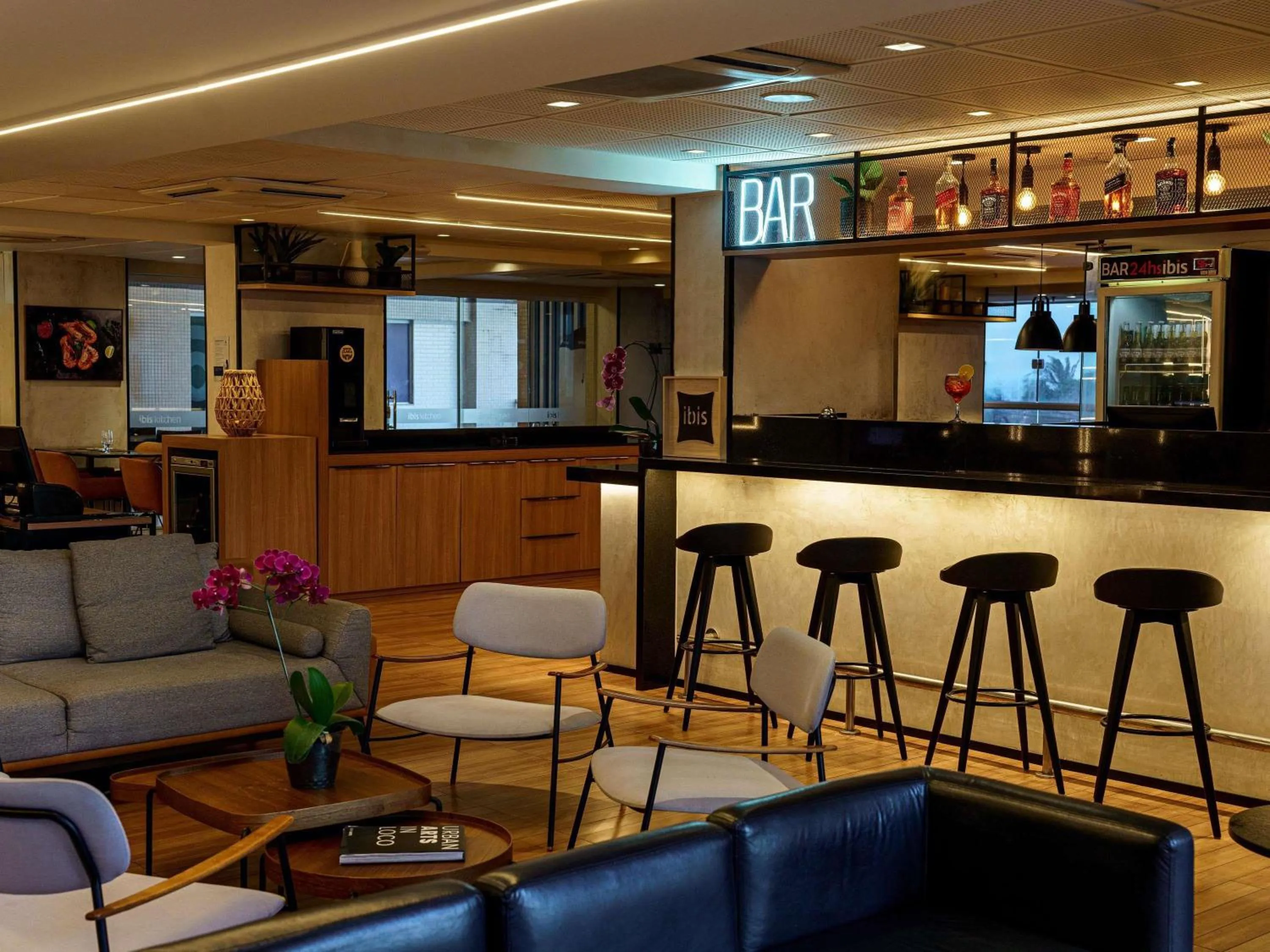 Lounge or bar in ibis Sao Luis