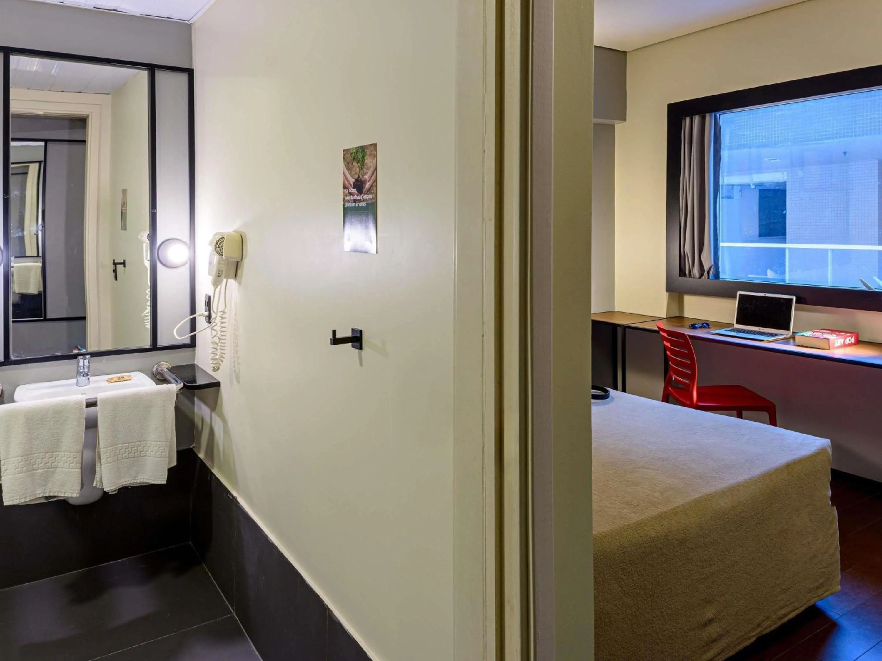 Bedroom, Bed in ibis Sao Luis