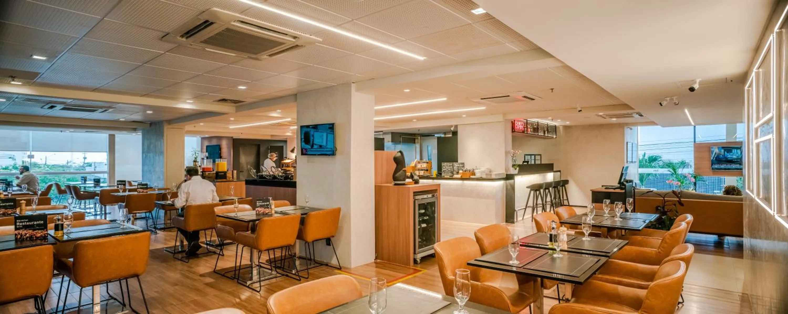 Restaurant/places to eat in ibis Sao Luis