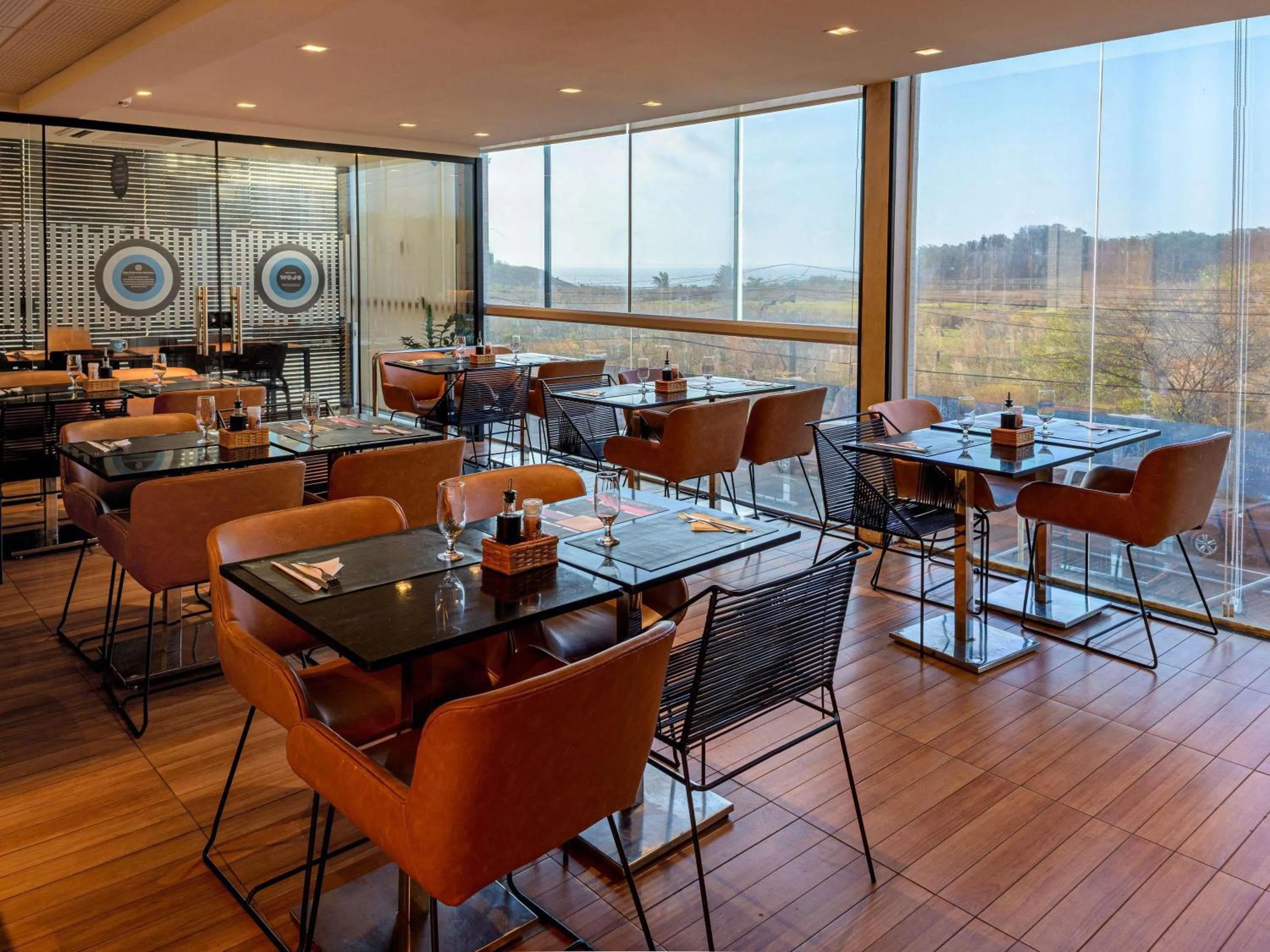 Restaurant/places to eat in ibis Sao Luis