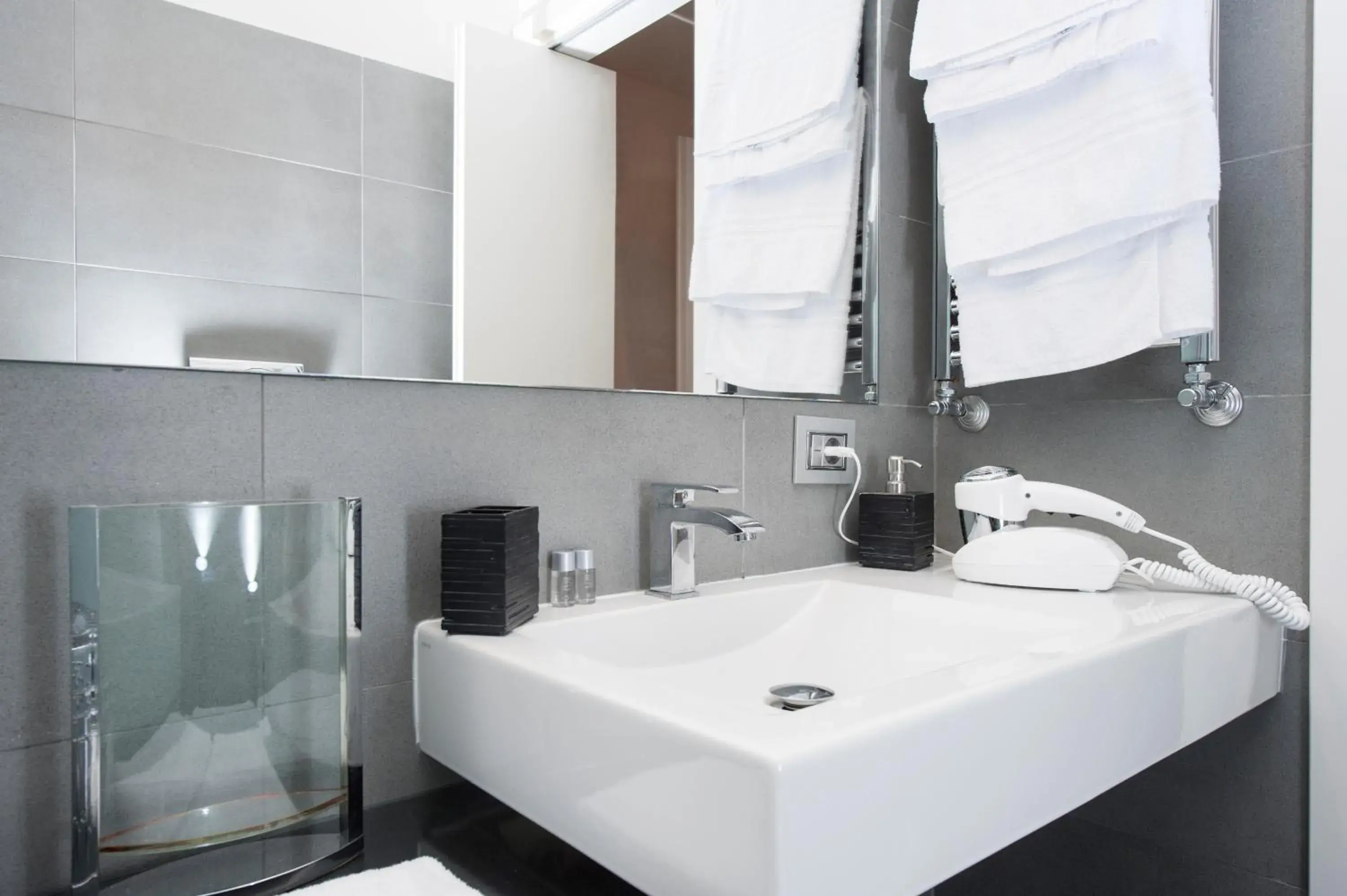 Bathroom, Bed in Trinity Luxury Rooms Bathroom, Bed in Trinity Luxury Rooms