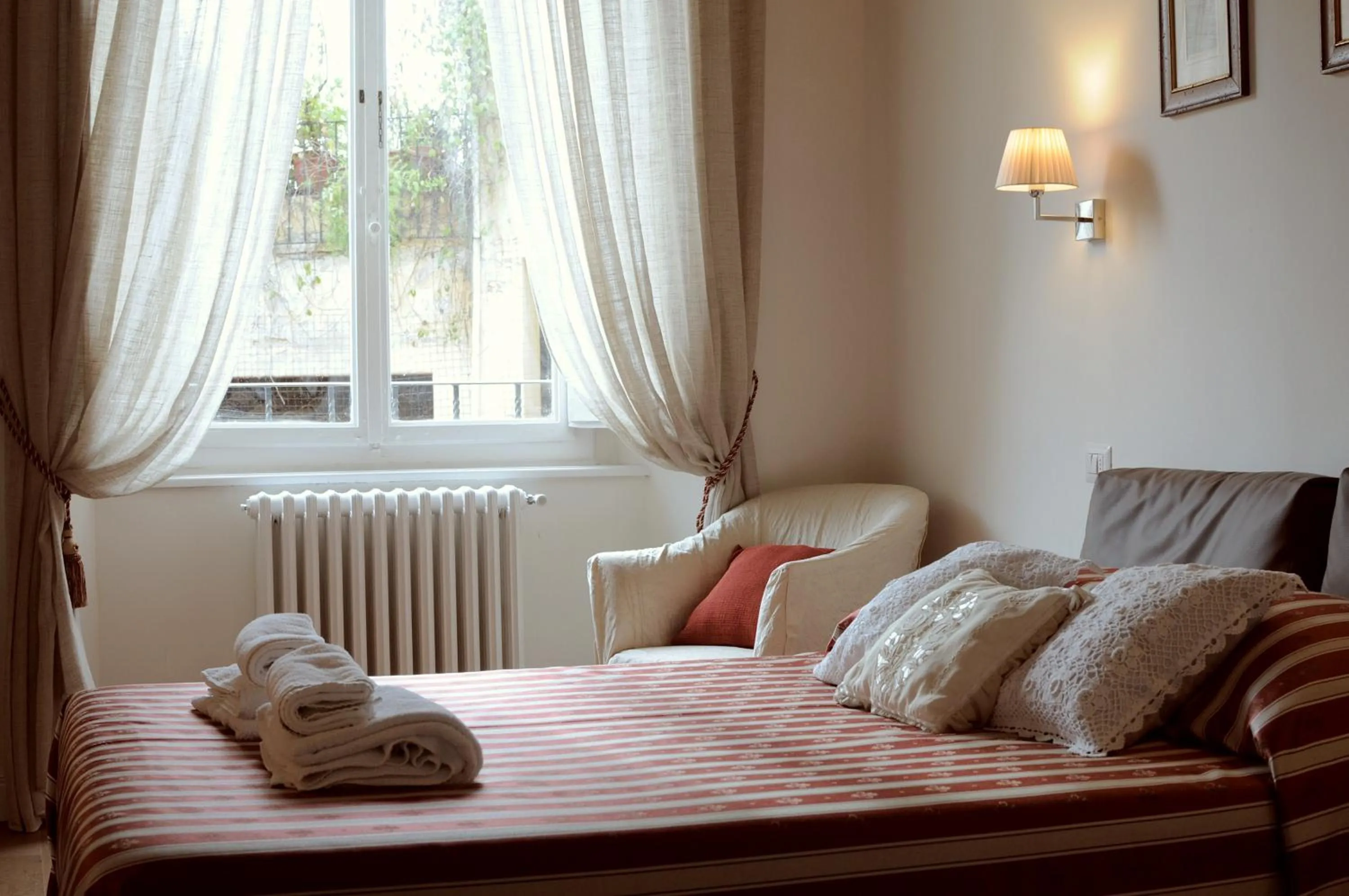 Day, Bed in B&B Isola d'Arno