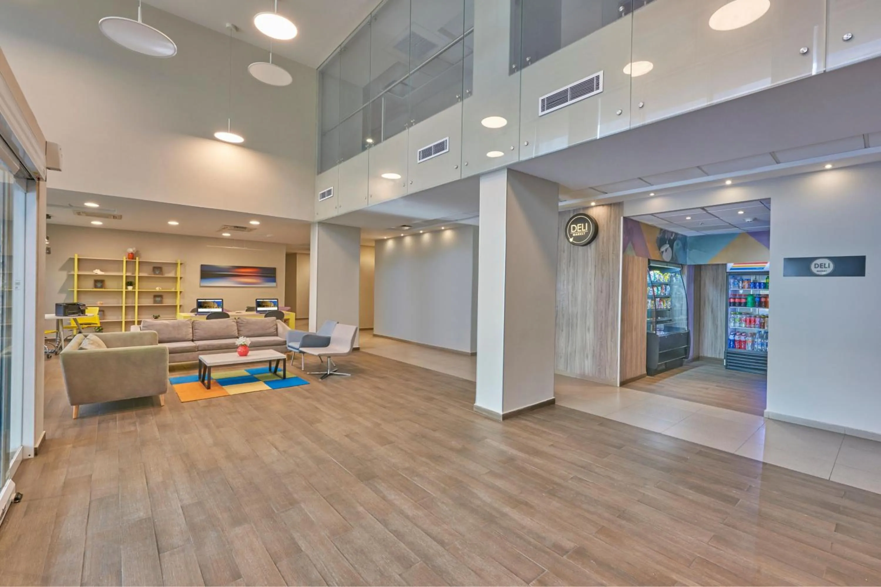 Lobby or reception in City Express Suites by Marriott Playa del Carmen