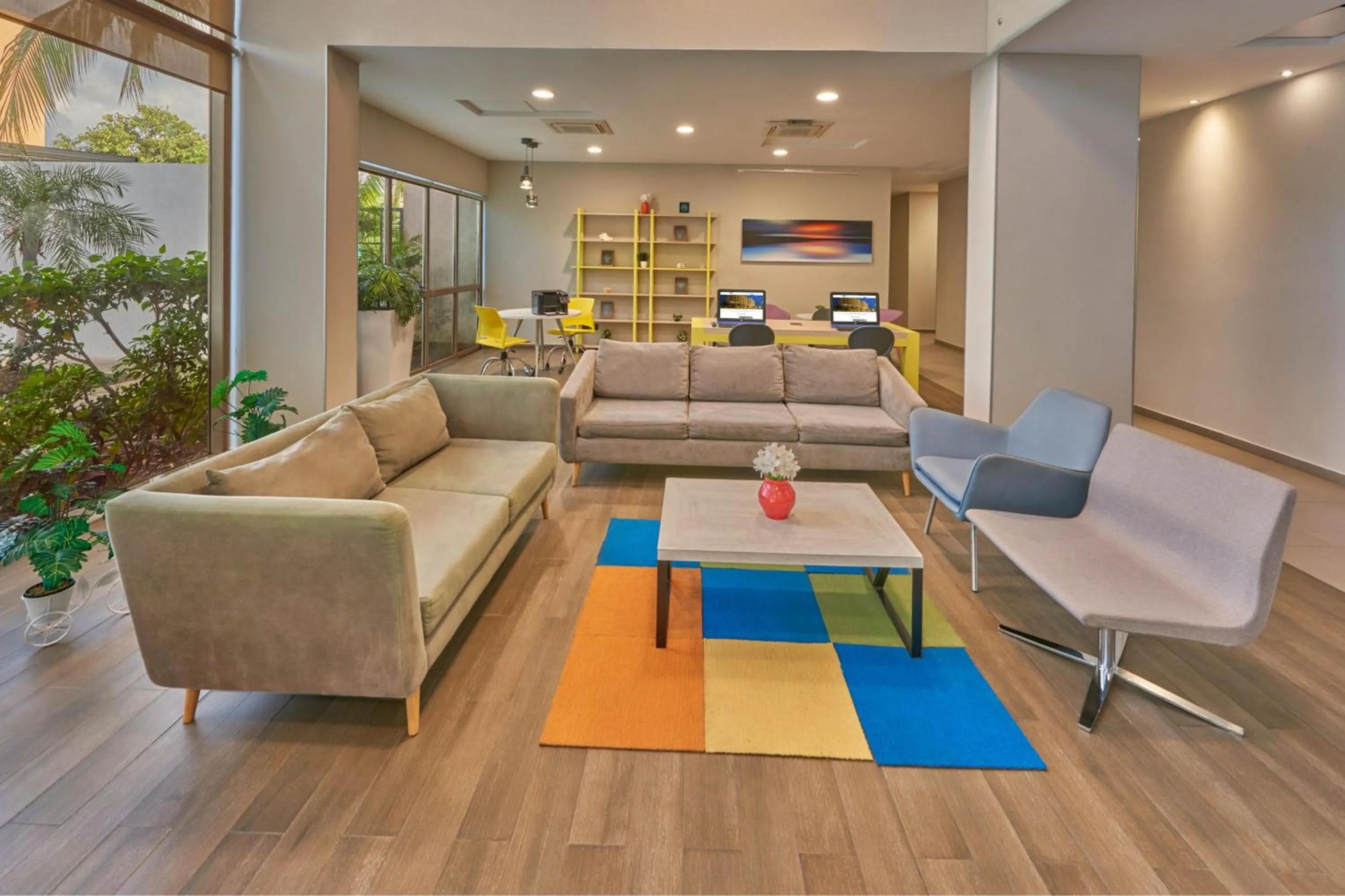 Lobby or reception in City Express Suites by Marriott Playa del Carmen