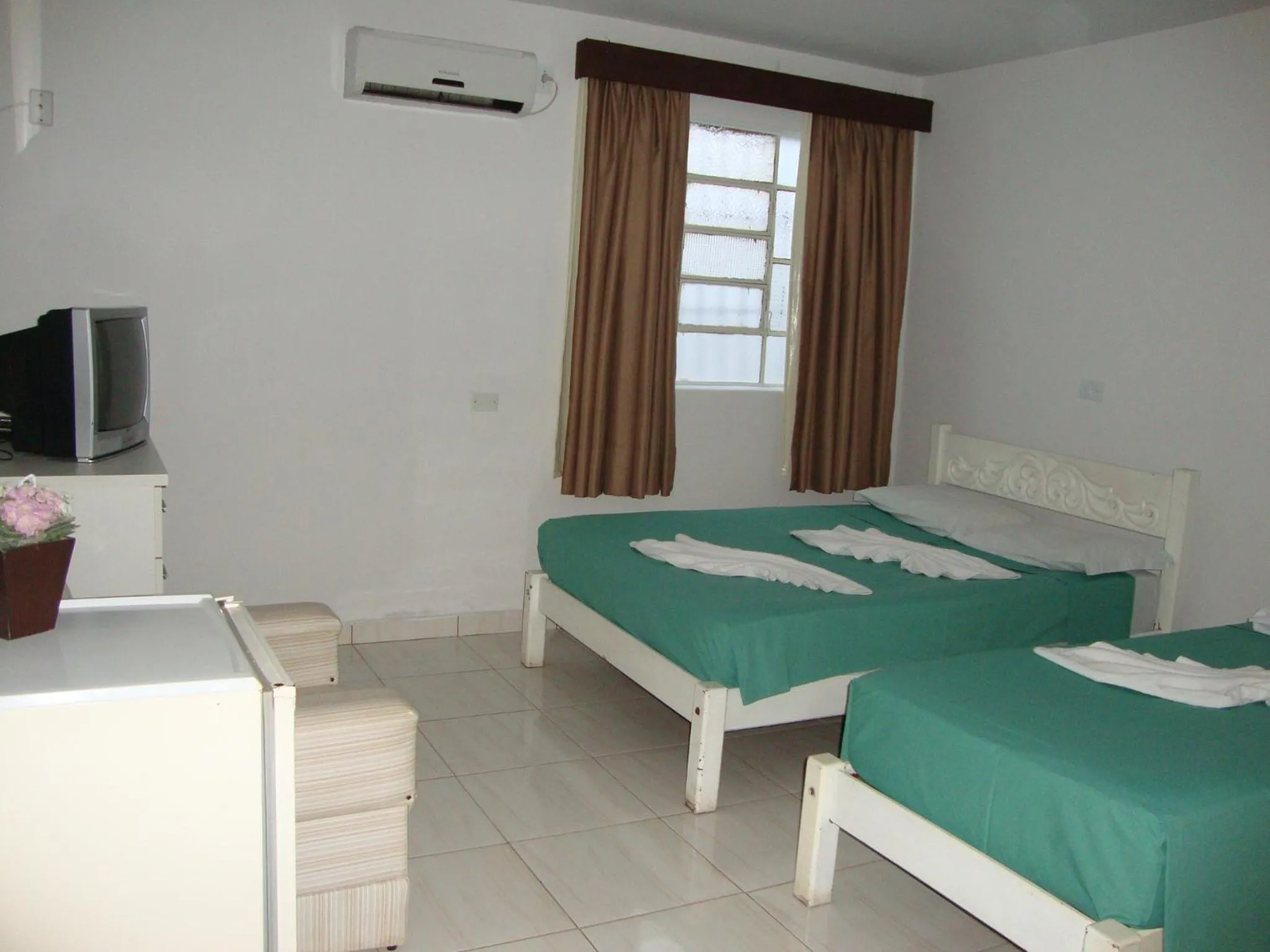 Photo of the whole room, Bed in D'arc Hotel