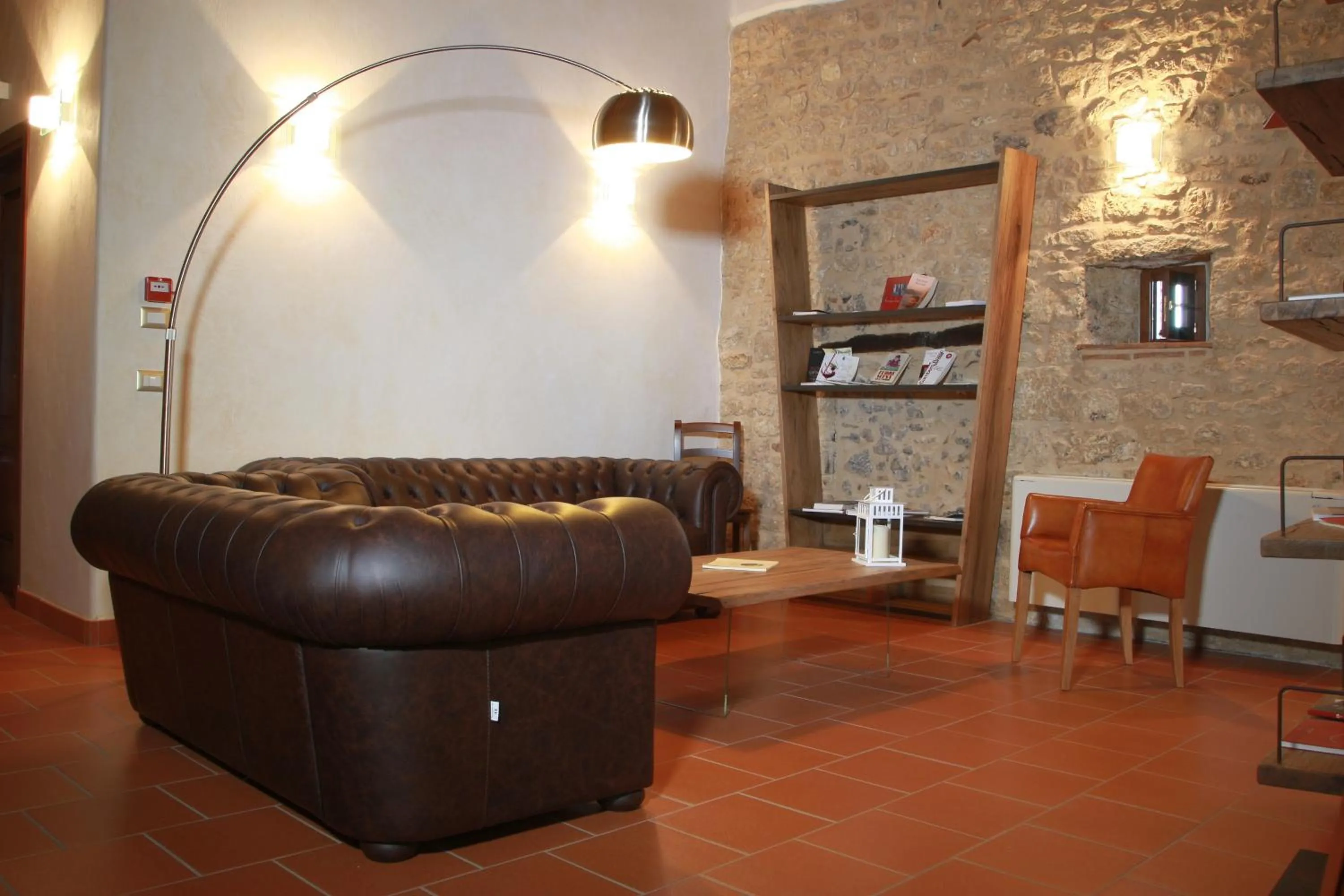 Communal lounge/ TV room in Monastero Di Sant'Erasmo
