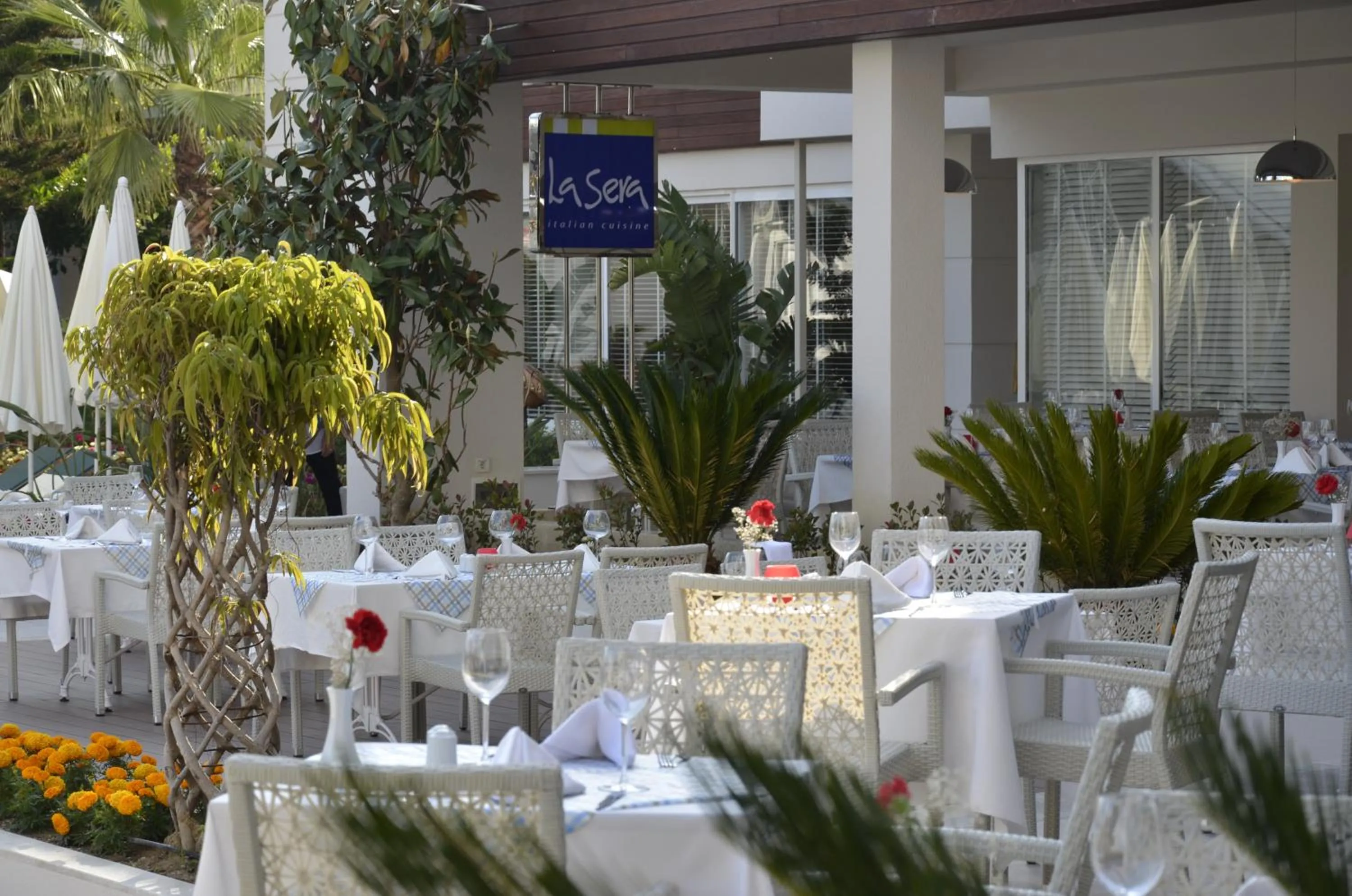 Restaurant/places to eat in Calimera Side Resort