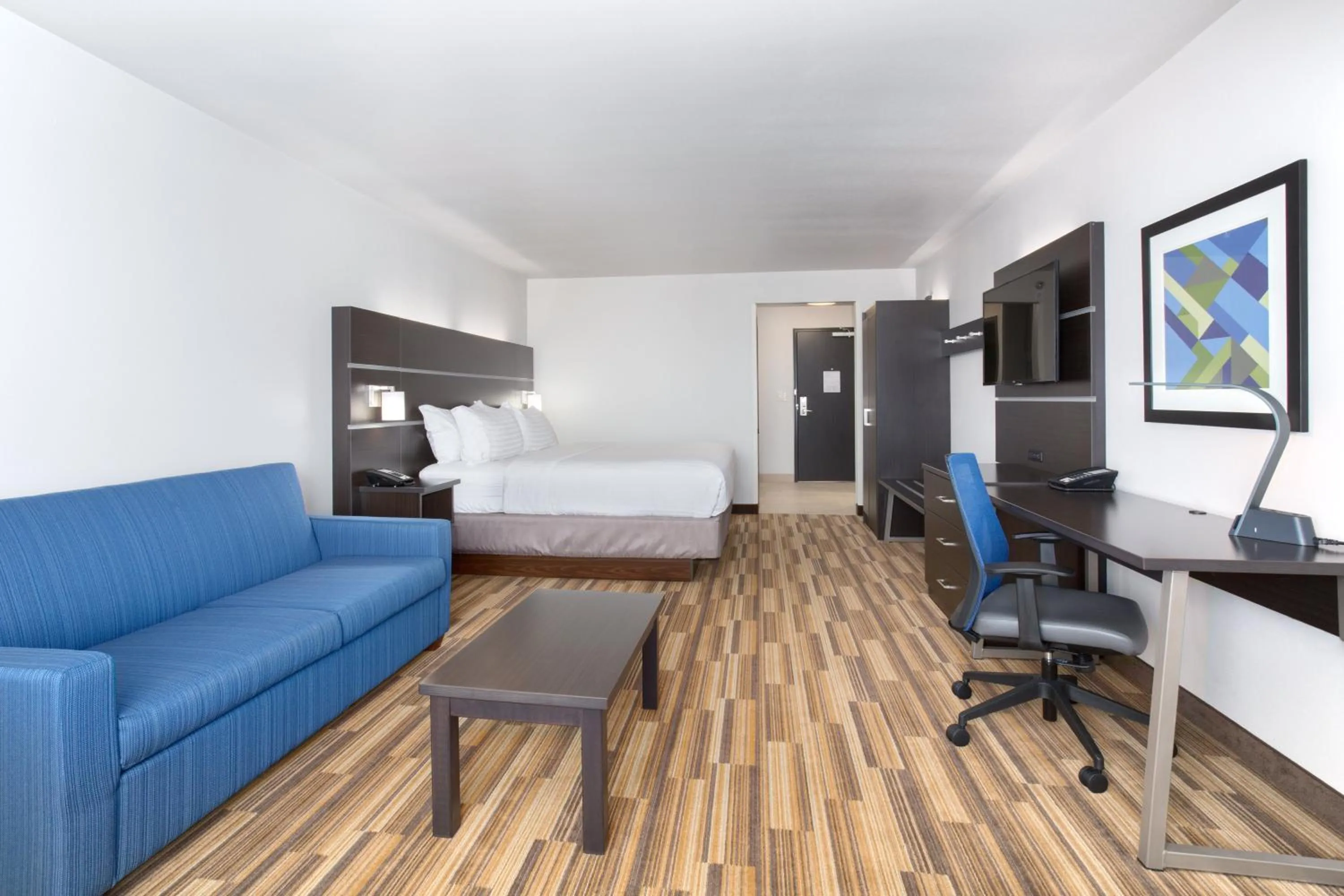 Photo of the whole room, Bed in Holiday Inn Express & Suites Lincoln I - 80 by IHG