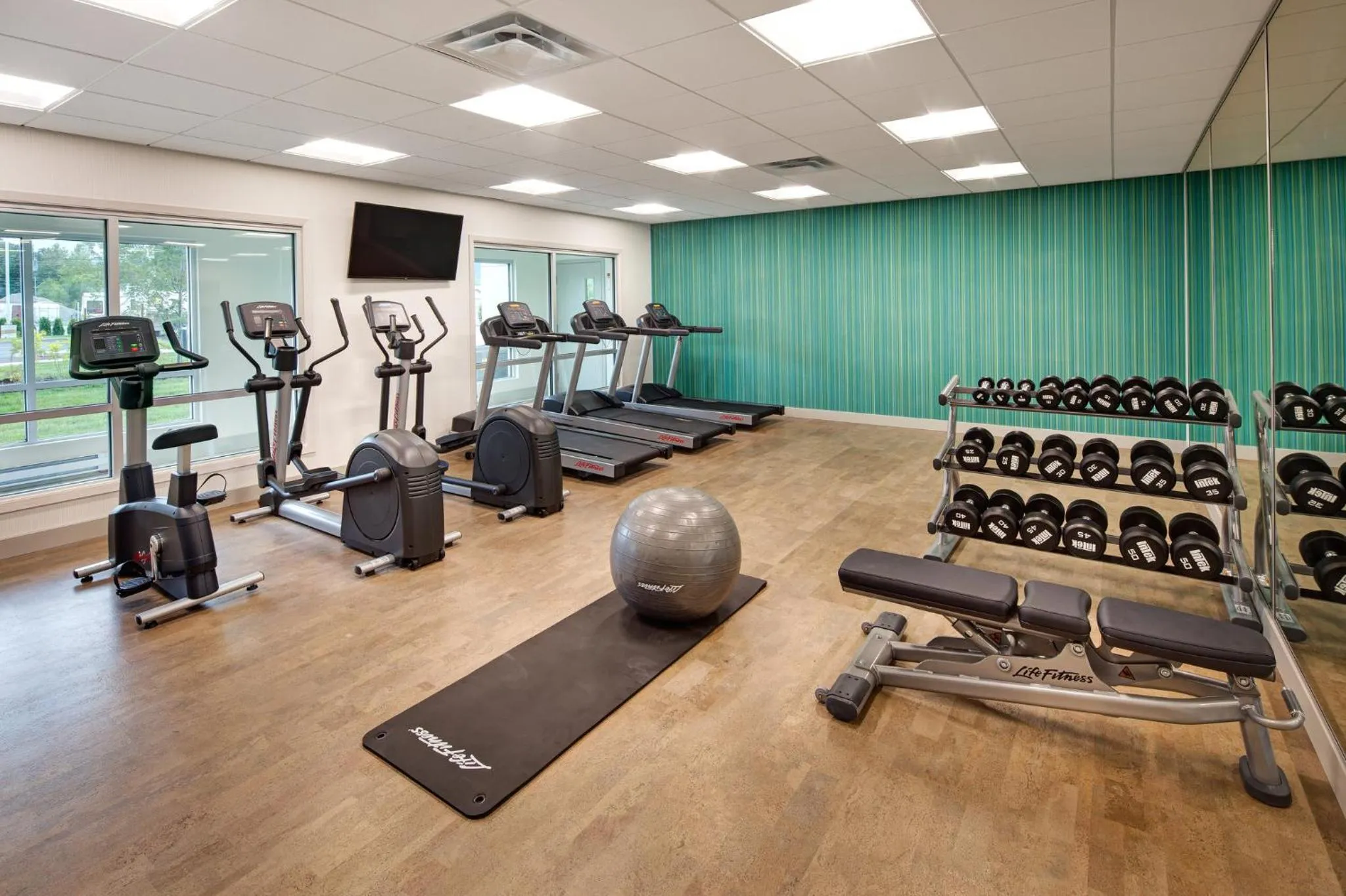 Fitness centre/facilities in Holiday Inn Express & Suites Terrace by IHG