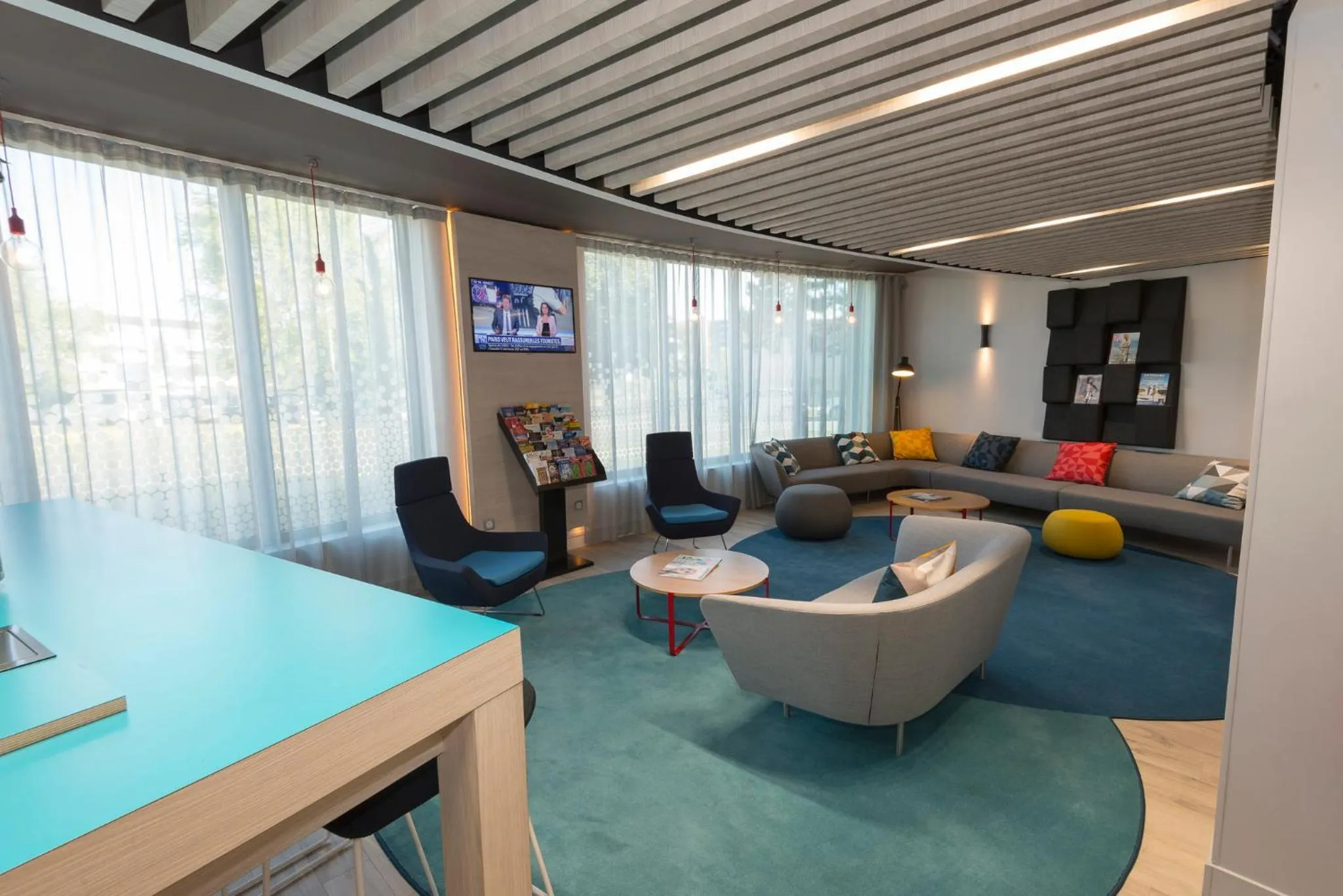 Property building in Holiday Inn Express Paris - Velizy by IHG