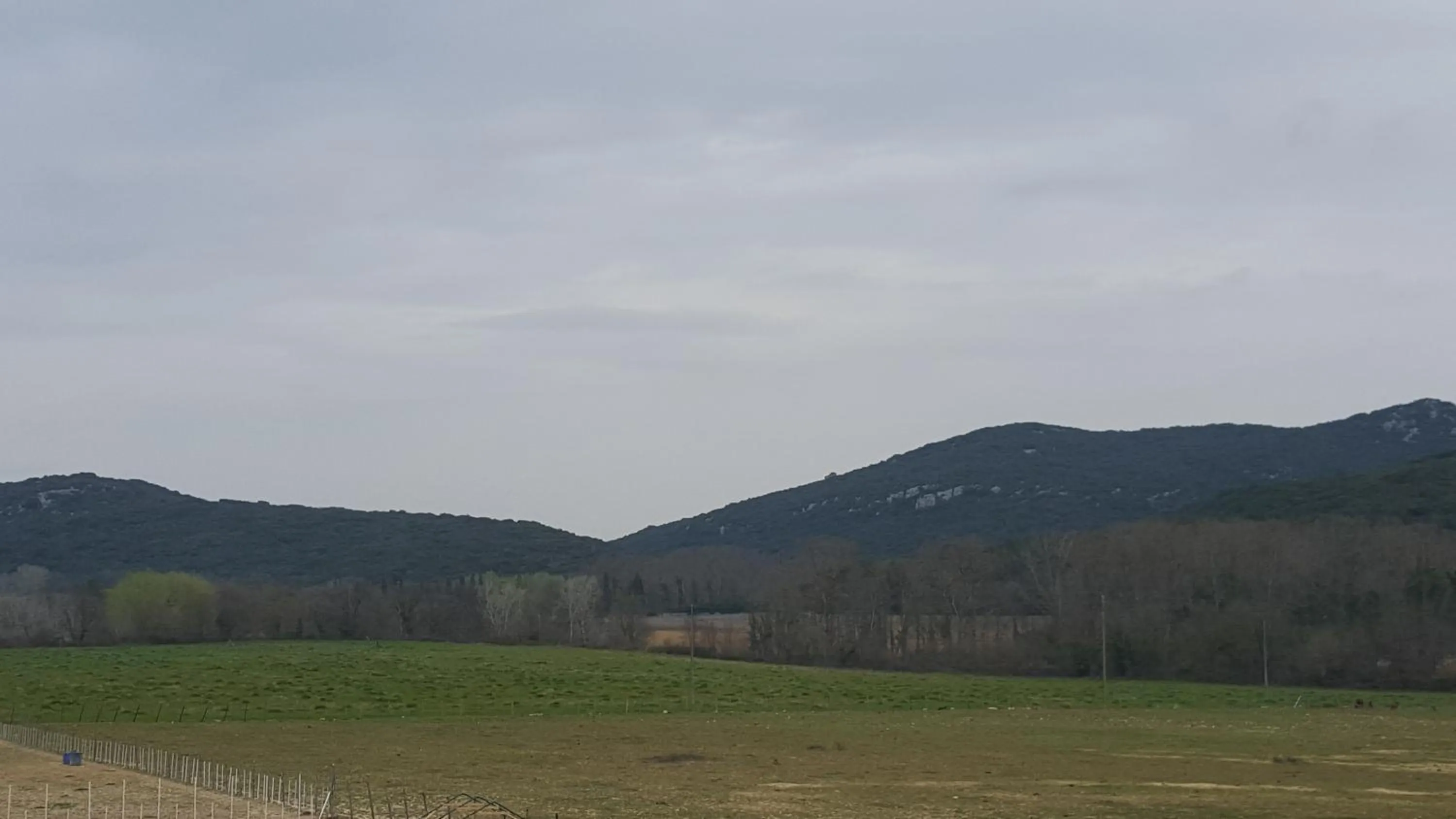 Mountain view in Chambres d'hôtes au Mas du Sire