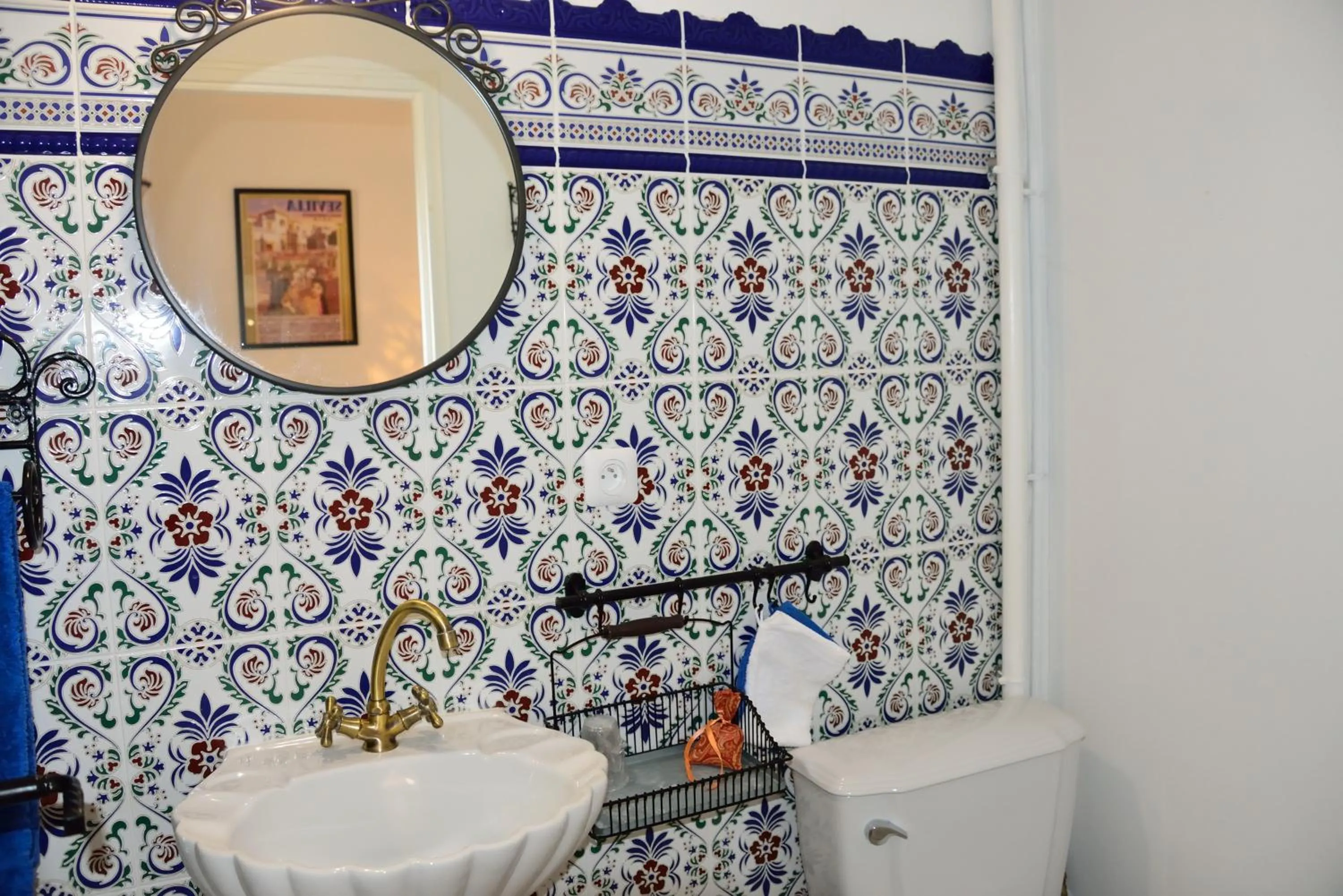Shower in Chambres d'hôtes au Mas du Sire