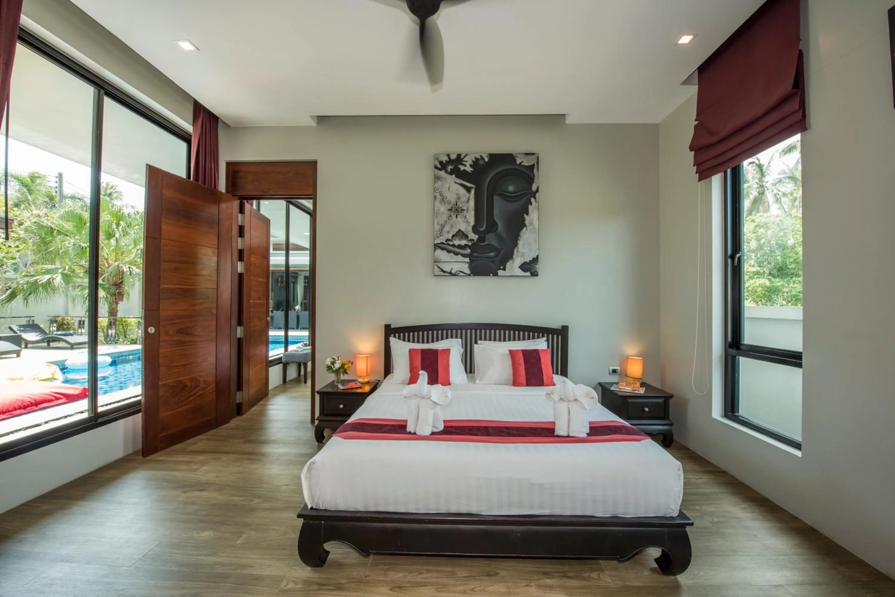 Bed in Narintara Private Pool Villas - Free Tuk-Tuk Service to the Beach!