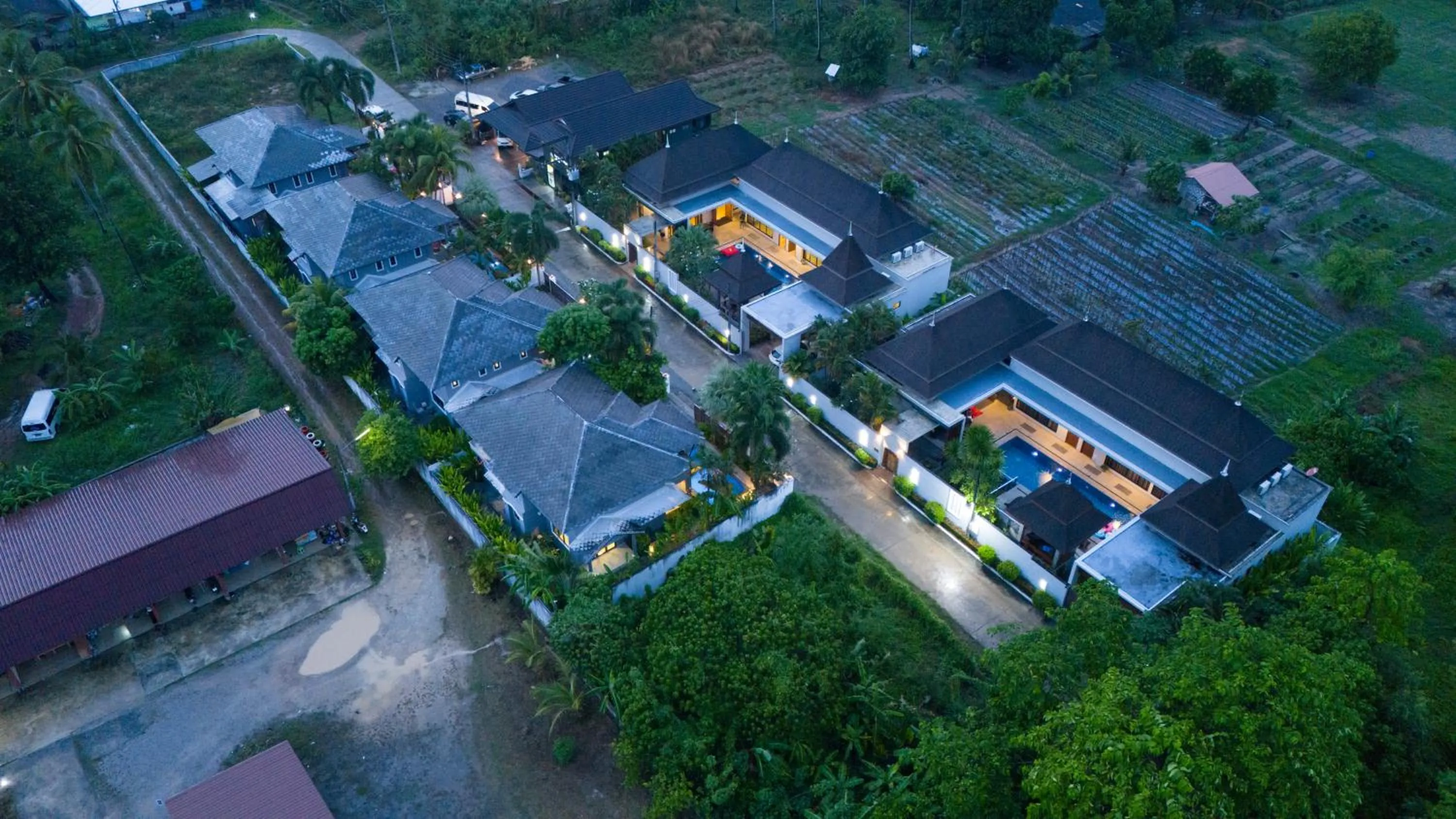 Bird's eye view in Narintara Private Pool Villas - Free Tuk-Tuk Service to the Beach!