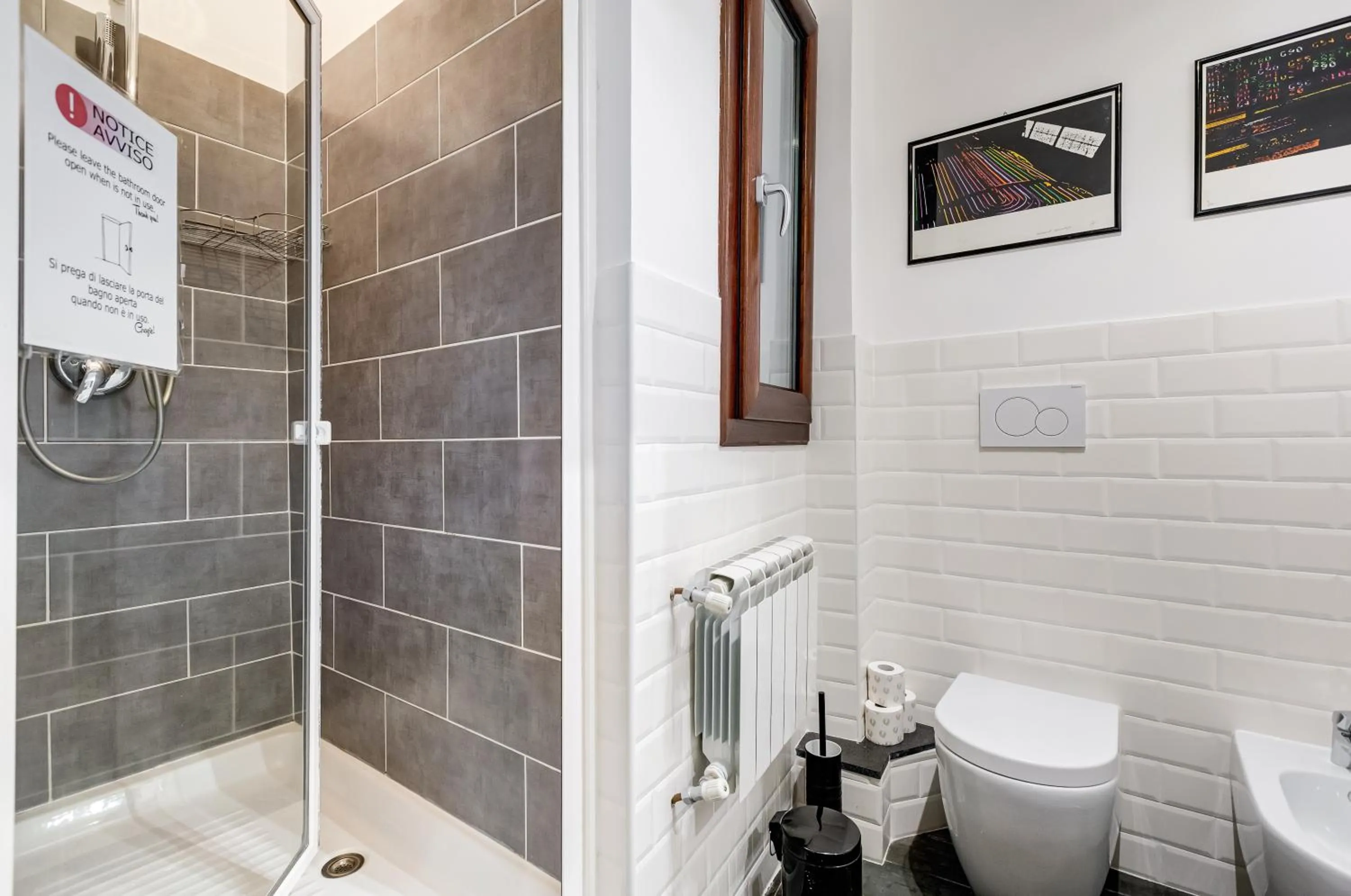 Shower in Chiavari Apartment