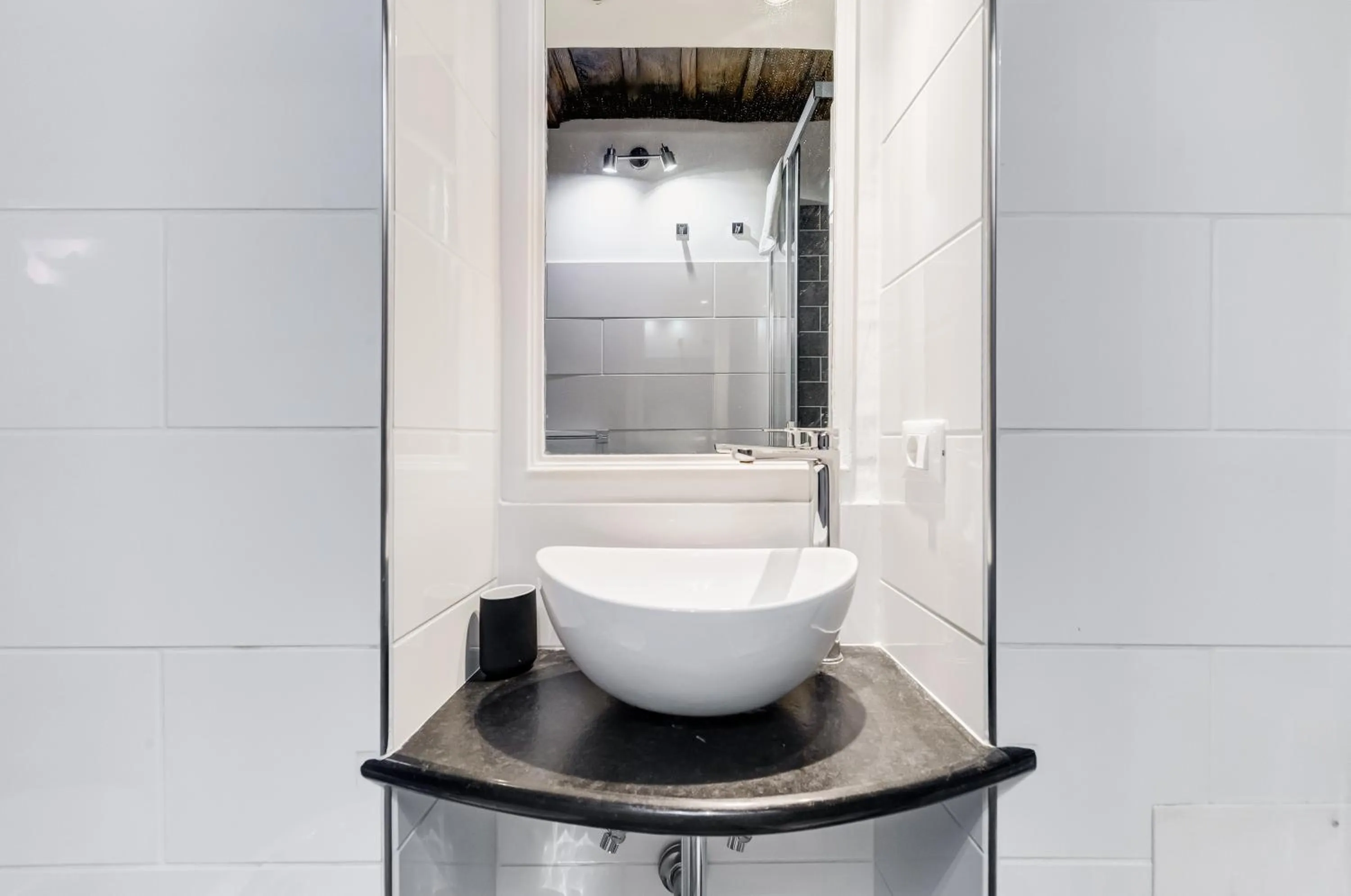 Bathroom in Chiavari Apartment