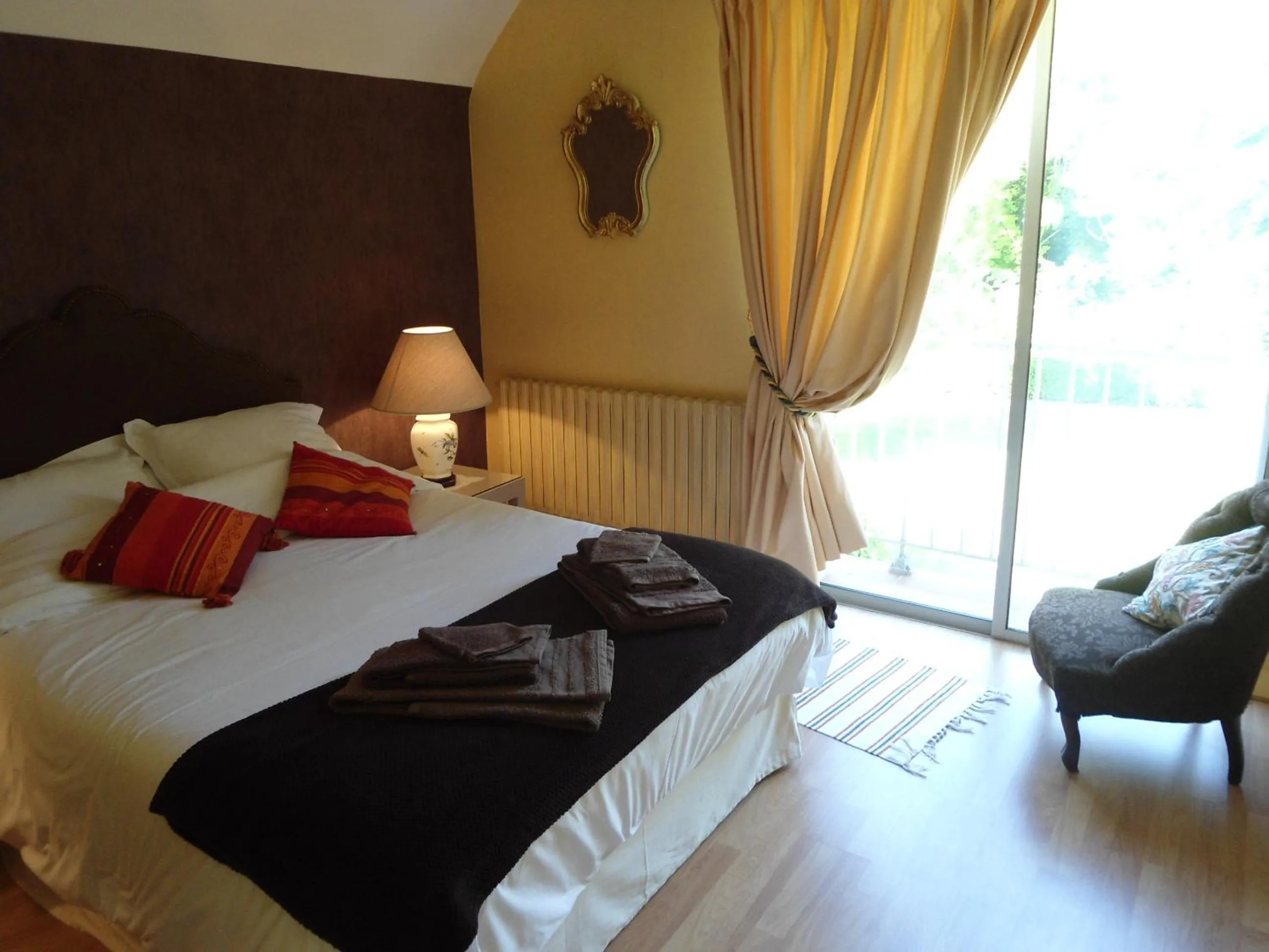 Photo of the whole room, Bed in B&B La Maison de L'Aubette