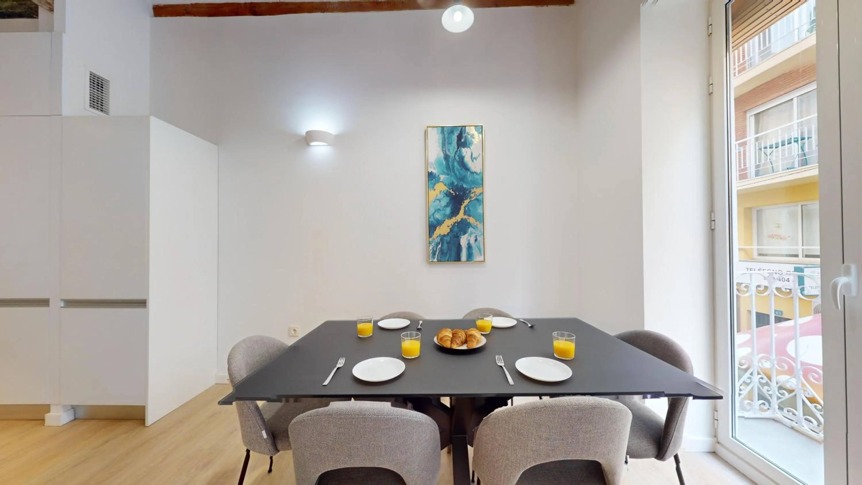 Dining area in MyFlats Luxury City Center