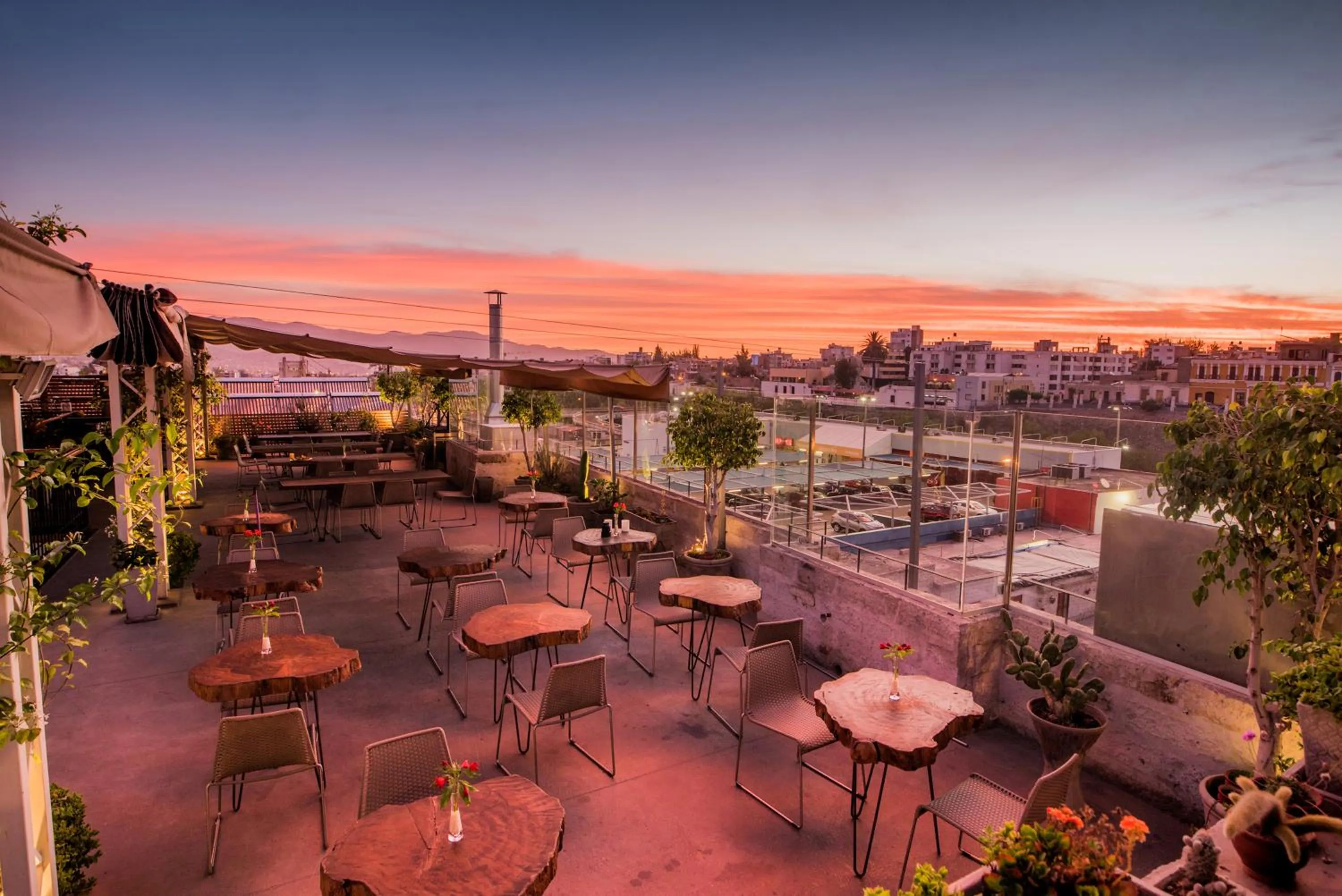 Sunset in Palla Boutique Hotel