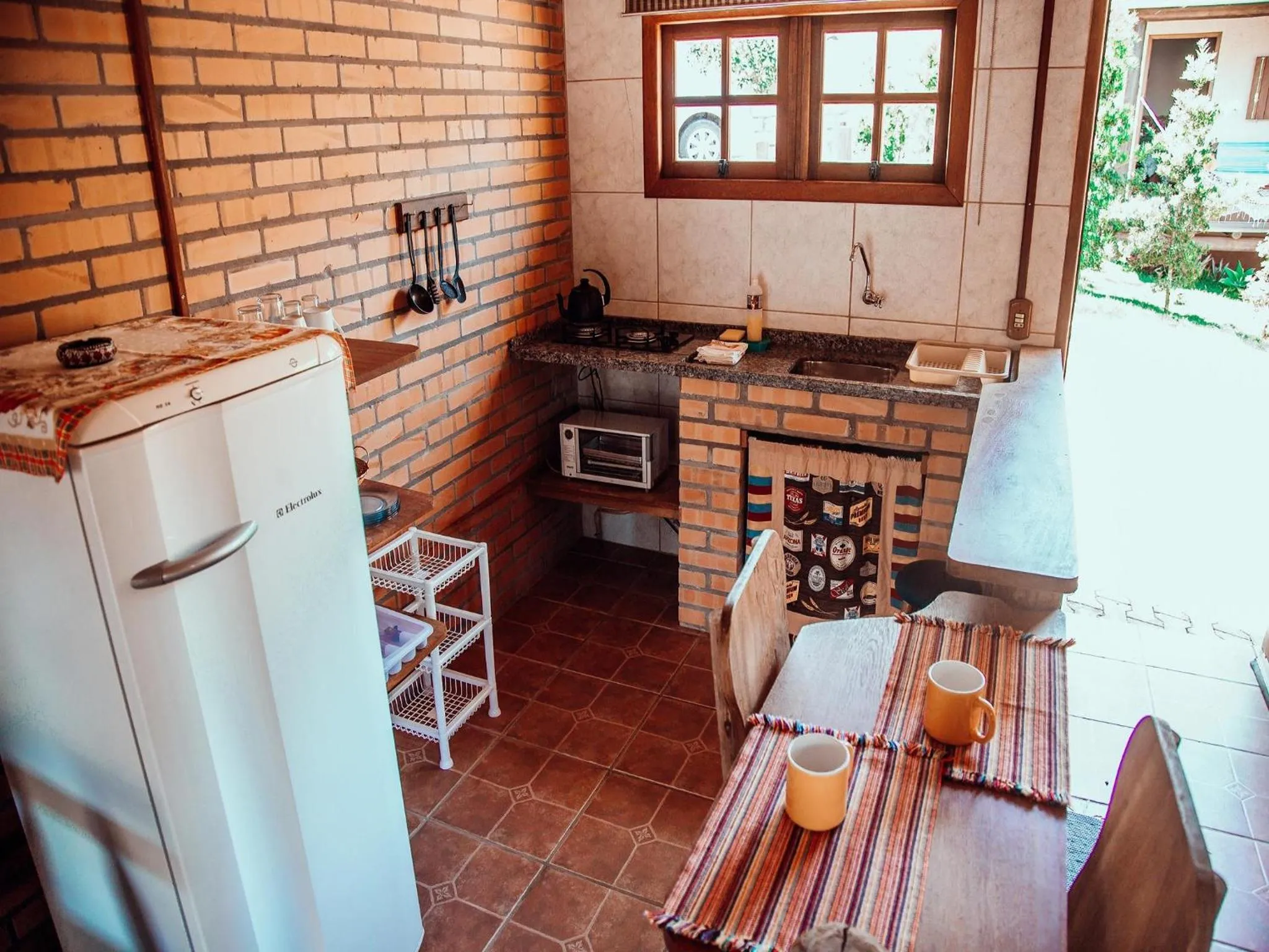 Kitchen or kitchenette in Pousada Villa Seychelles