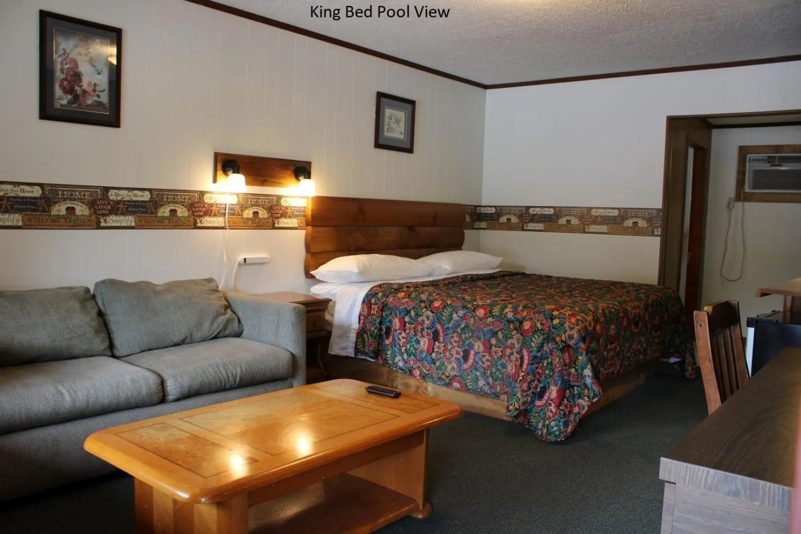 King Room - Pool View in Two Rivers Lodge