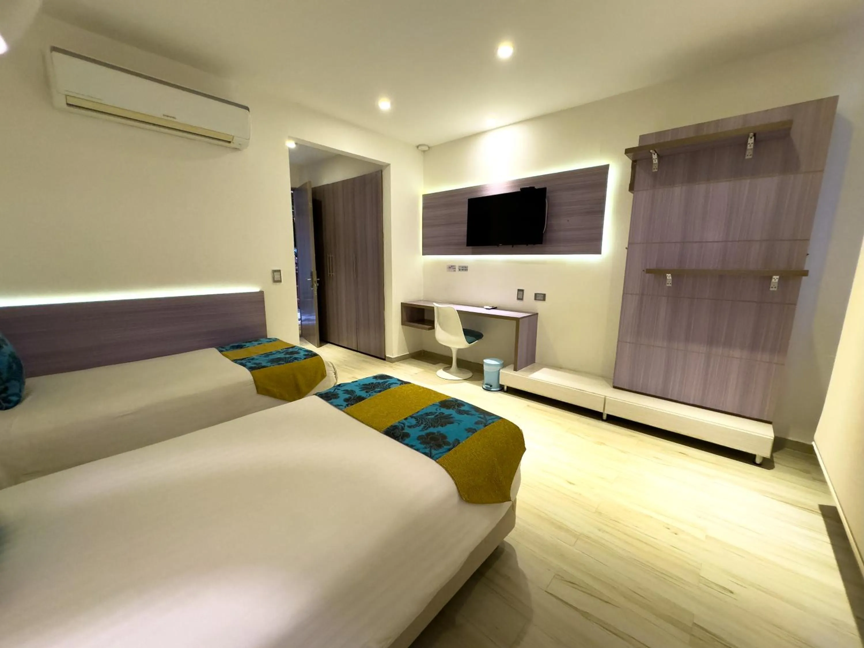 Bed in Hotel Catedral Plaza