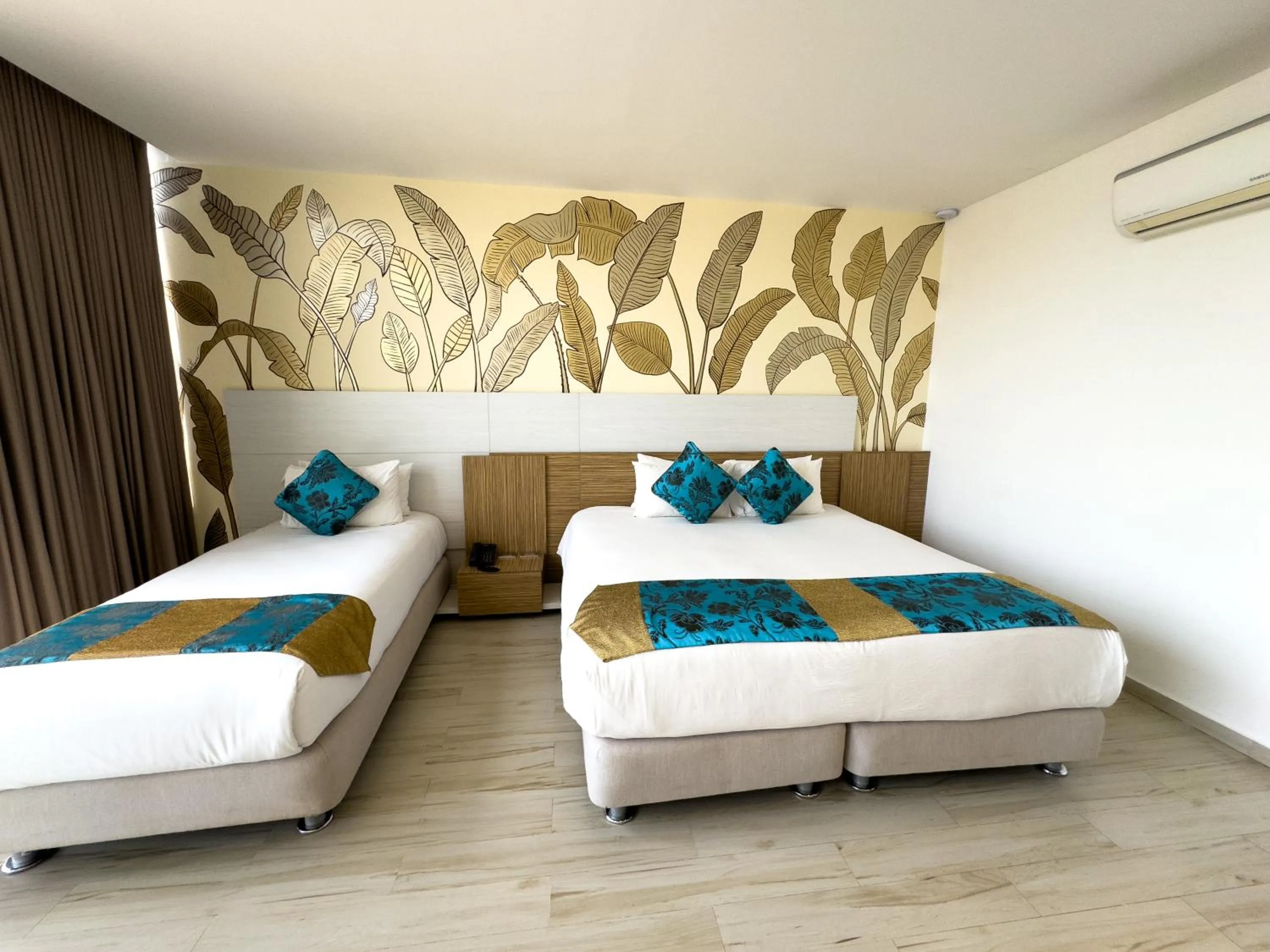 Bed in Hotel Catedral Plaza