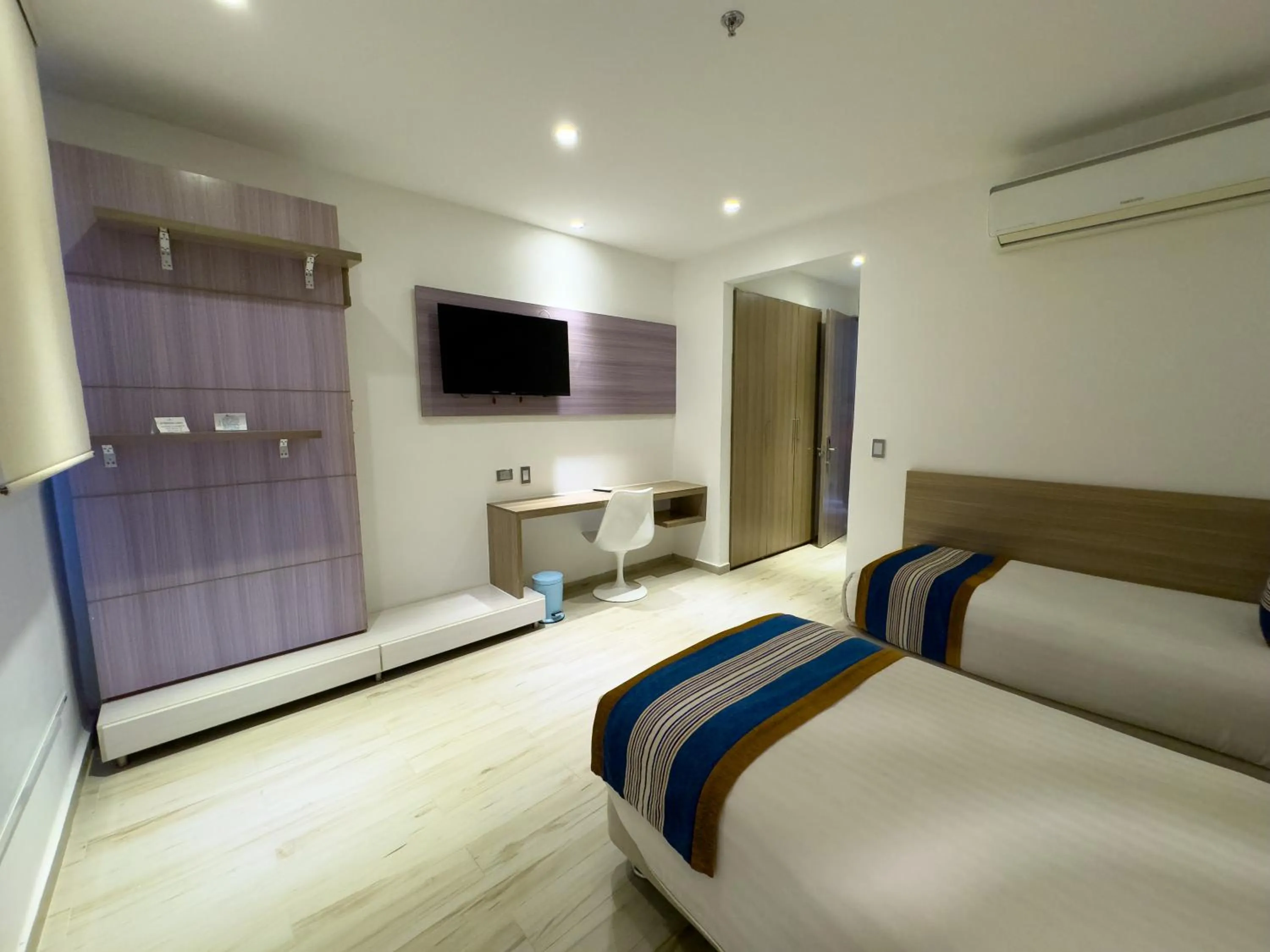 Bed in Hotel Catedral Plaza