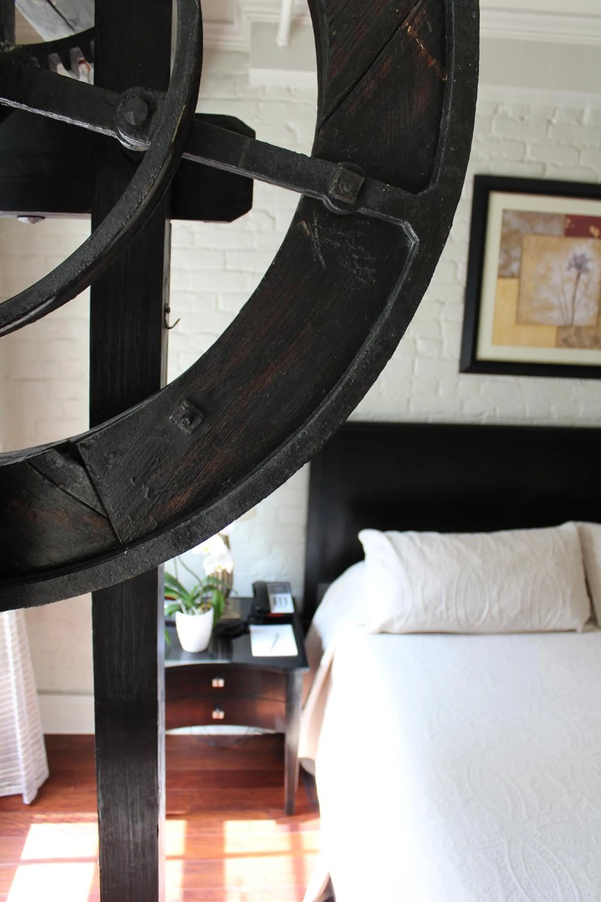 Bedroom, Bed in La Galerie French Quarter Hotel