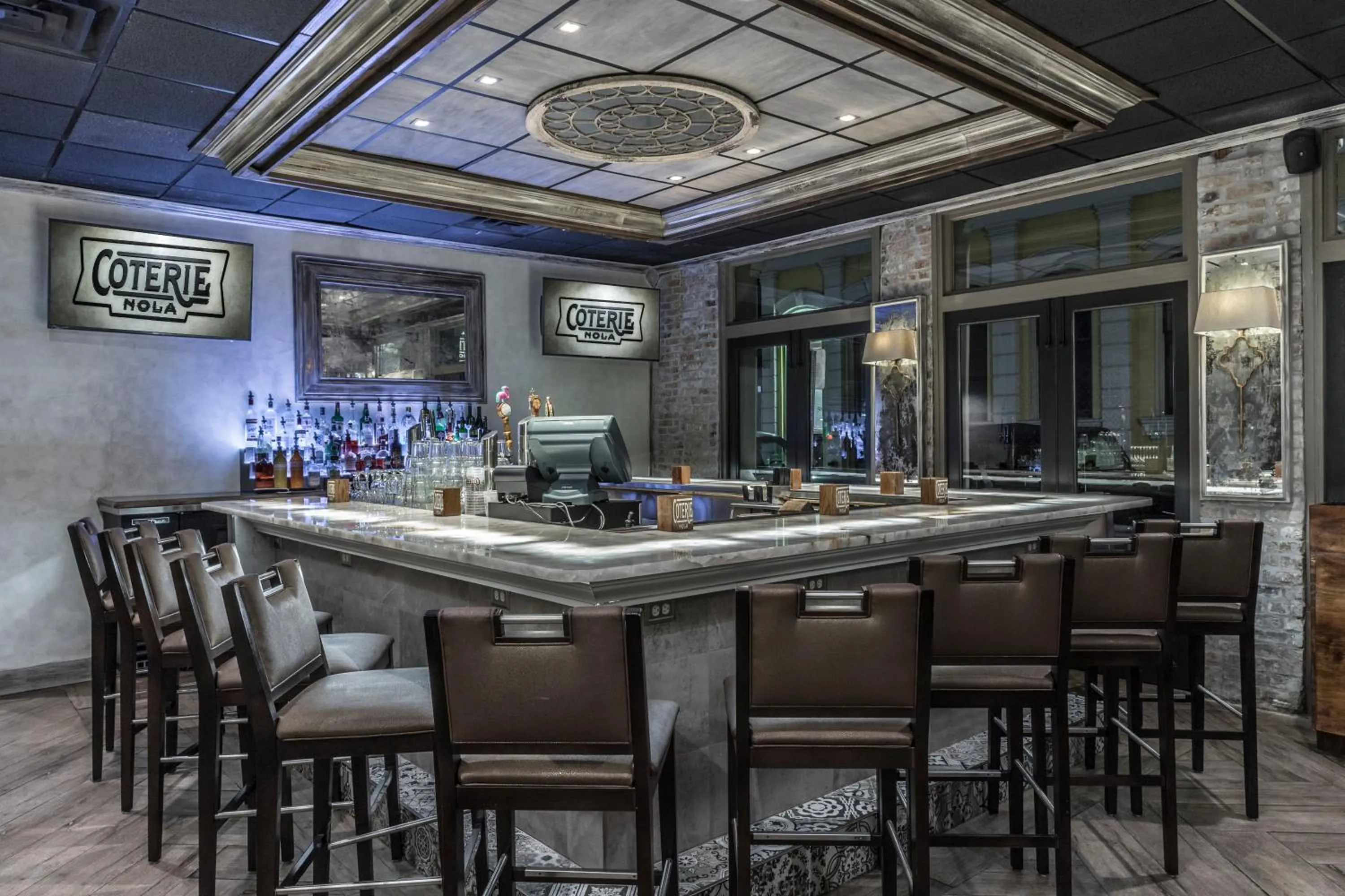 Restaurant/places to eat in La Galerie French Quarter Hotel