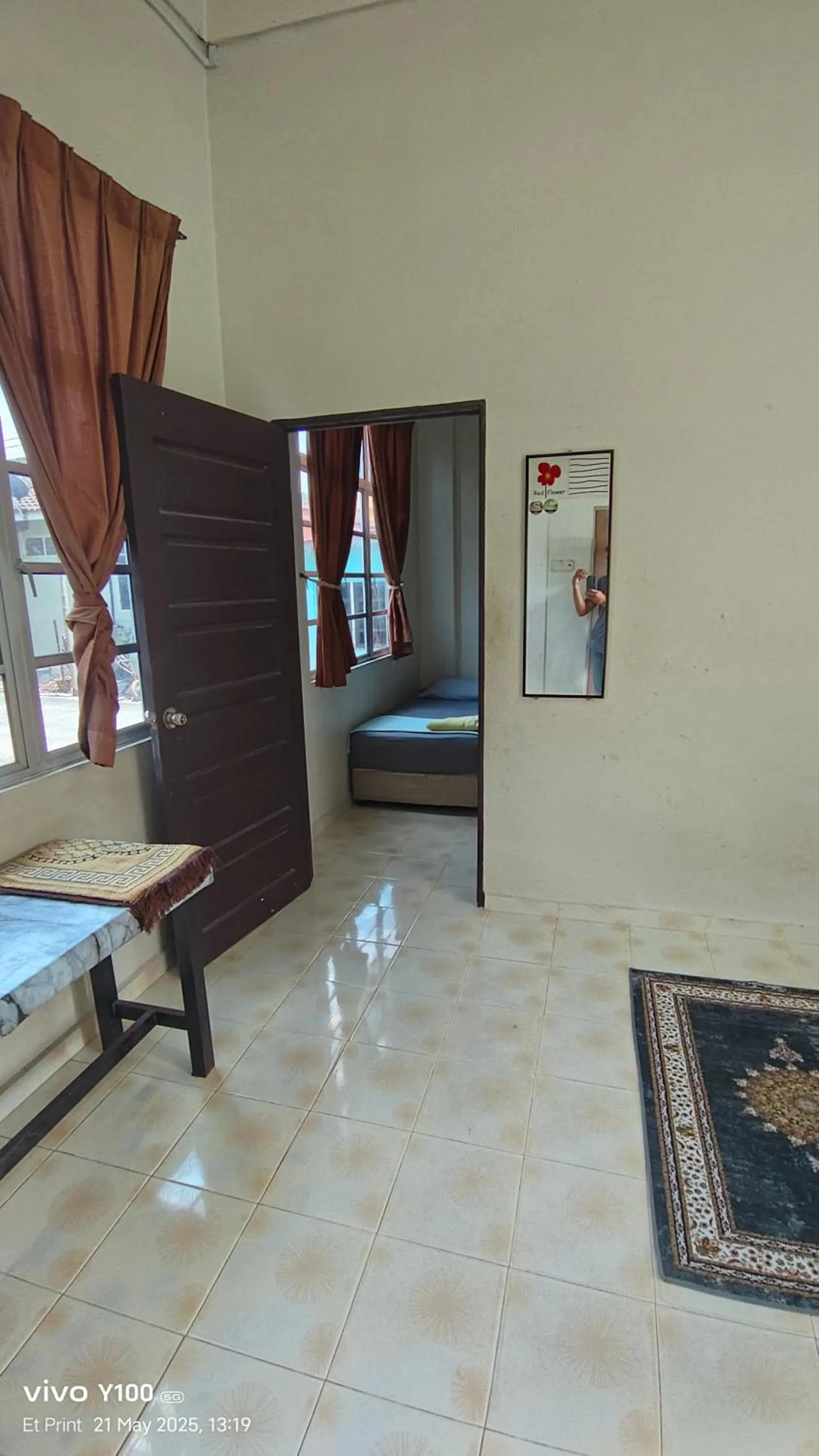 Bed in Villa D'Doa Maju