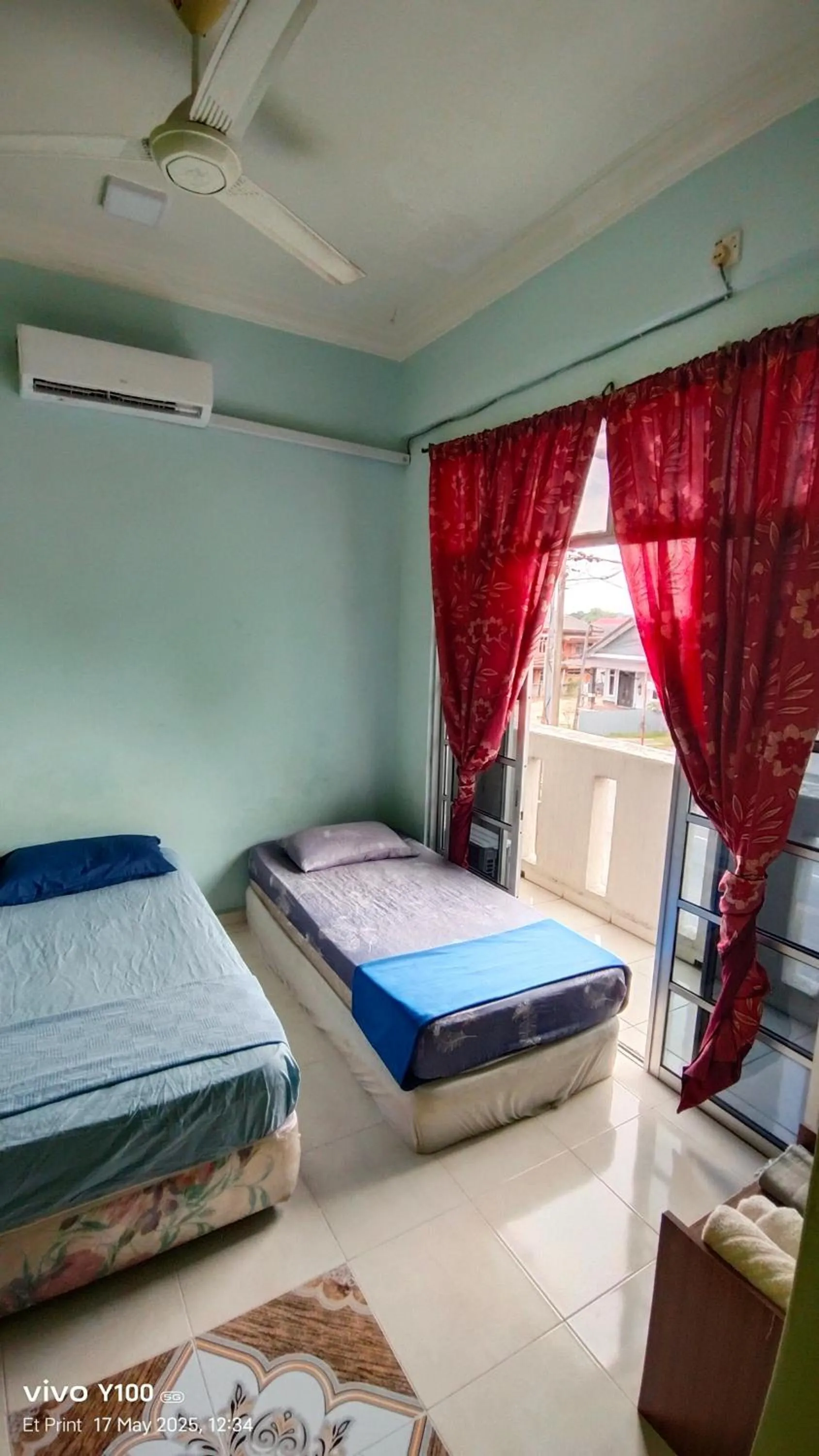Bed in Villa D'Doa Maju
