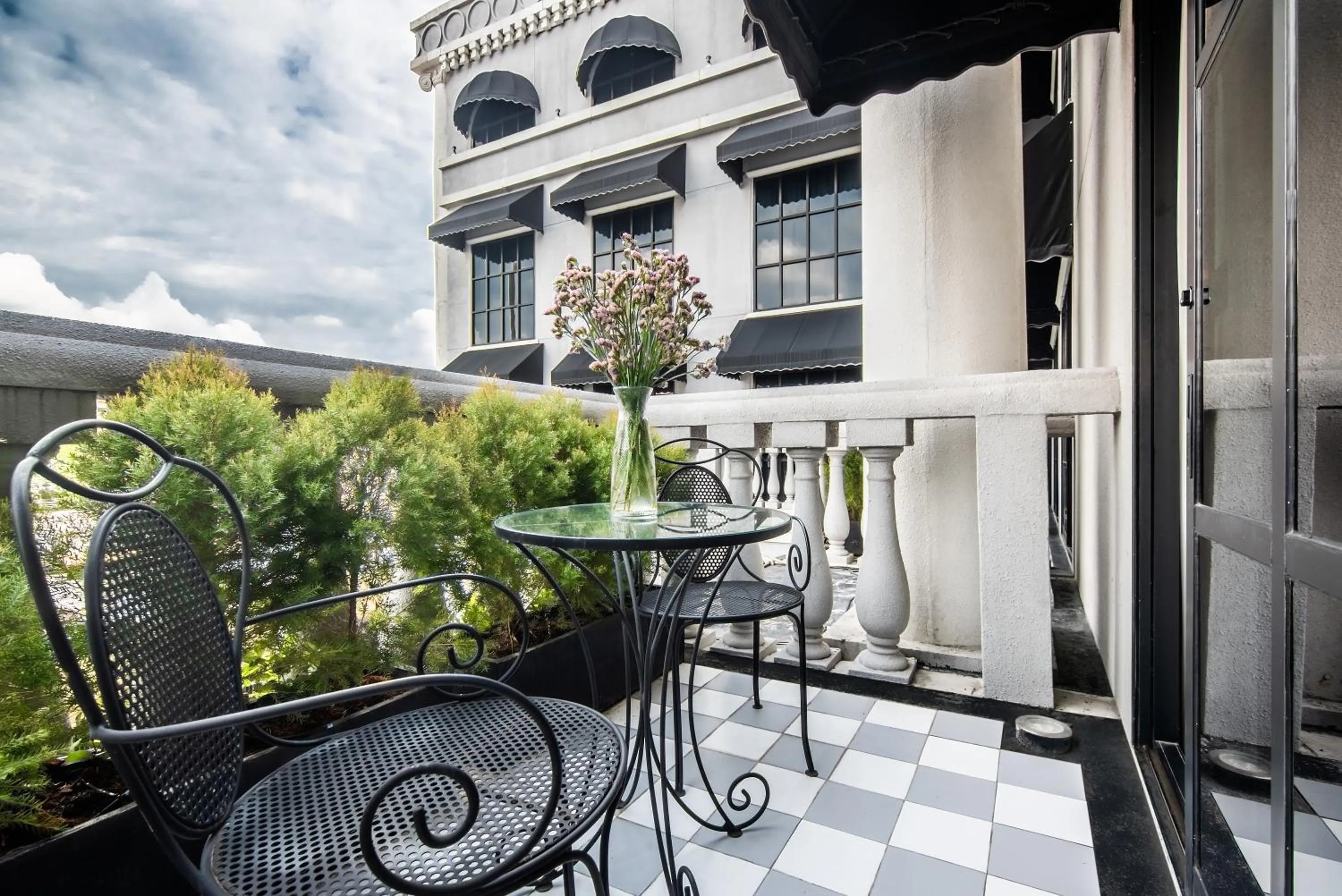 Balcony/Terrace in Metropole, Bangkok, a Tribute Portfolio Hotel