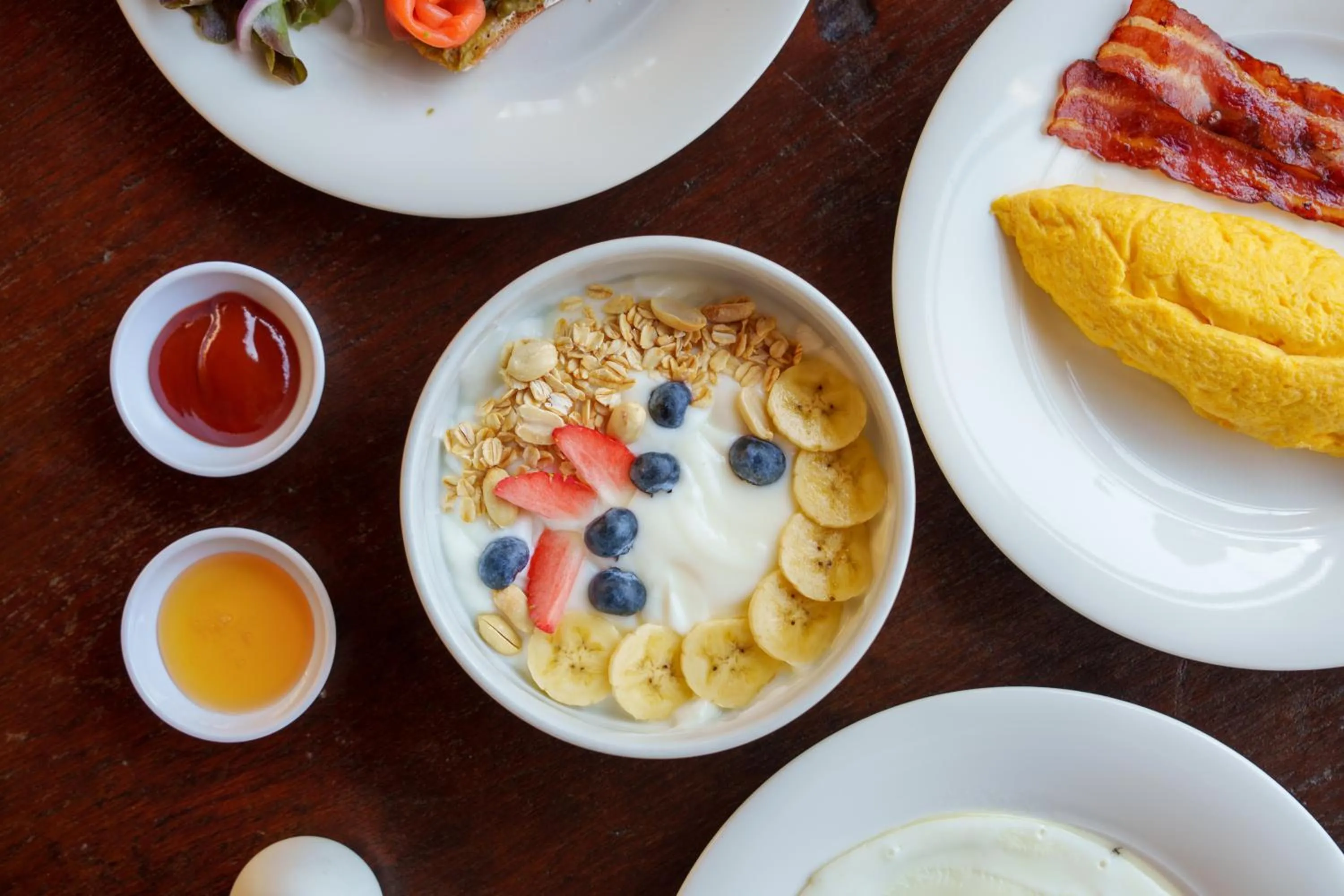 Breakfast in Metropole, Bangkok, a Tribute Portfolio Hotel by Marriott