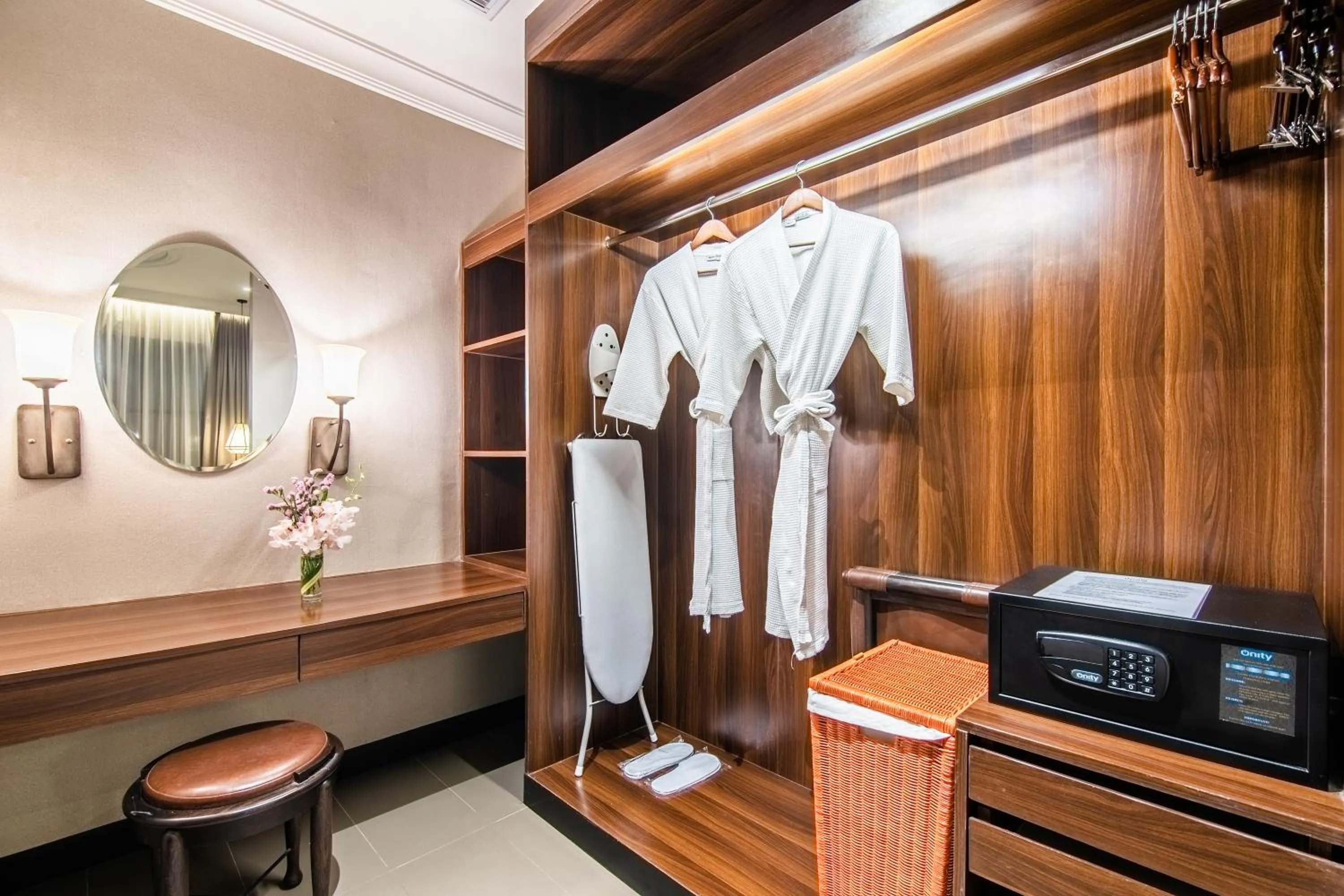 towels in Metropole, Bangkok, a Tribute Portfolio Hotel