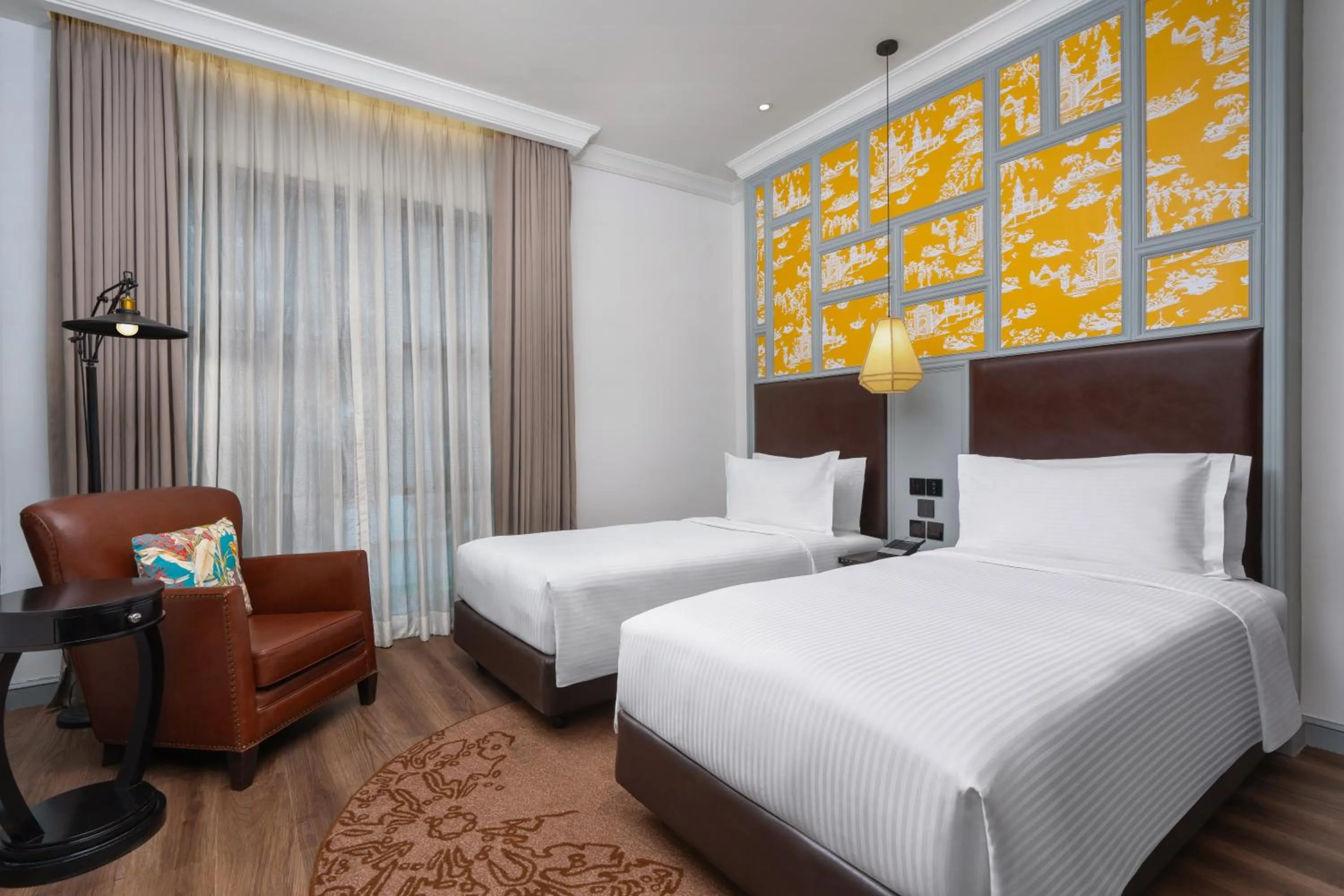 Bed in Metropole, Bangkok, a Tribute Portfolio Hotel