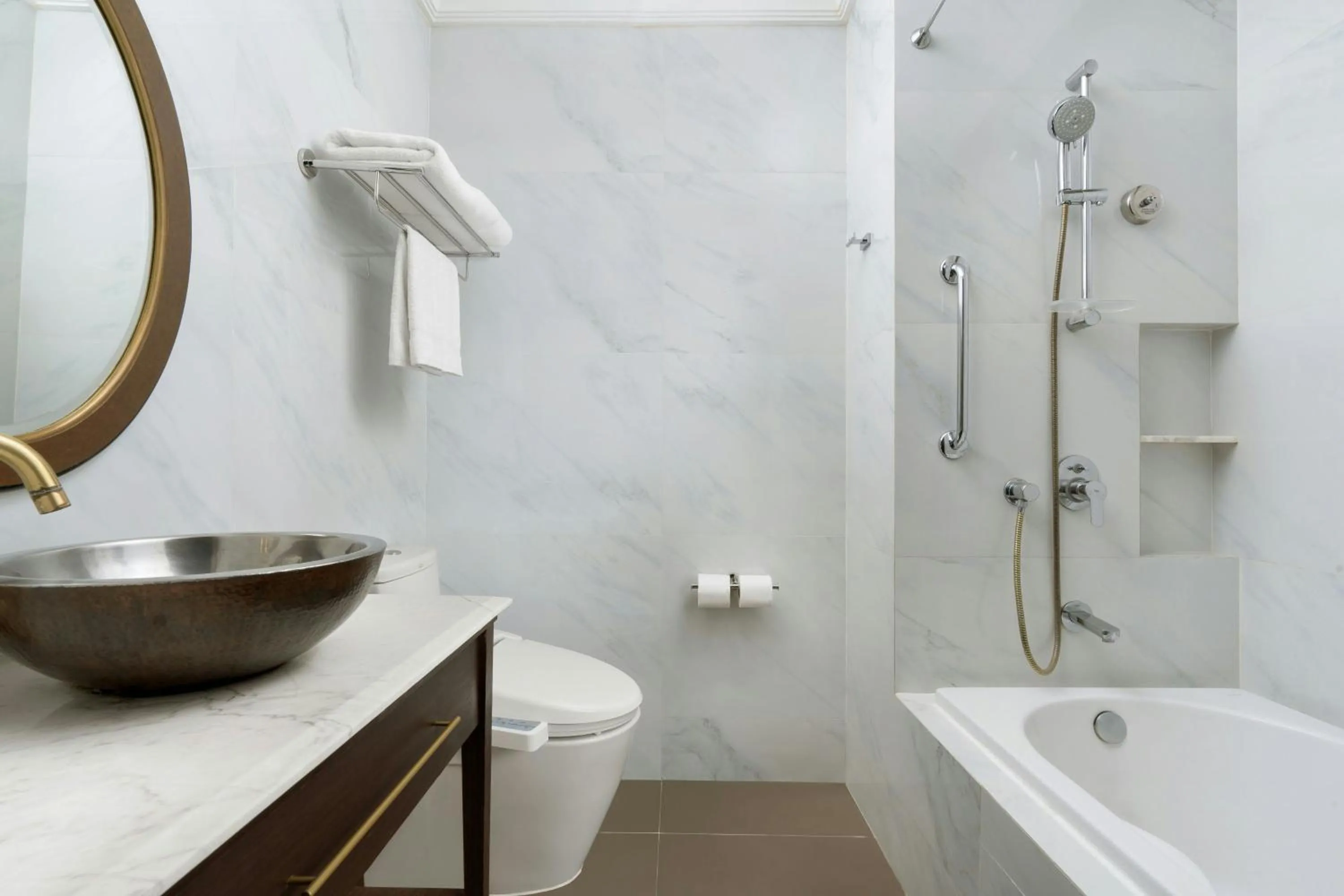 Photo of the whole room in Metropole, Bangkok, a Tribute Portfolio Hotel