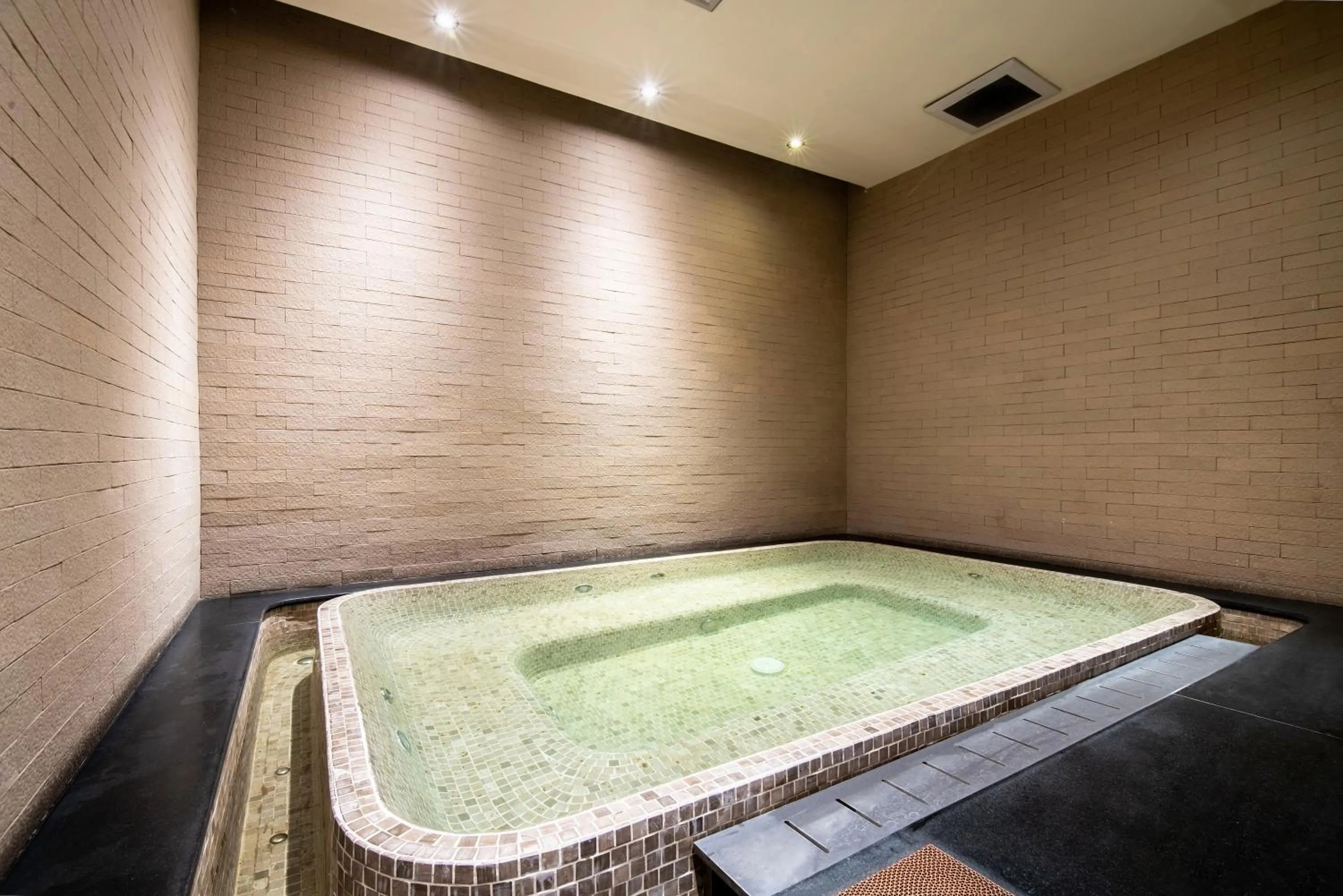 Spa and wellness centre/facilities in Metropole, Bangkok, a Tribute Portfolio Hotel