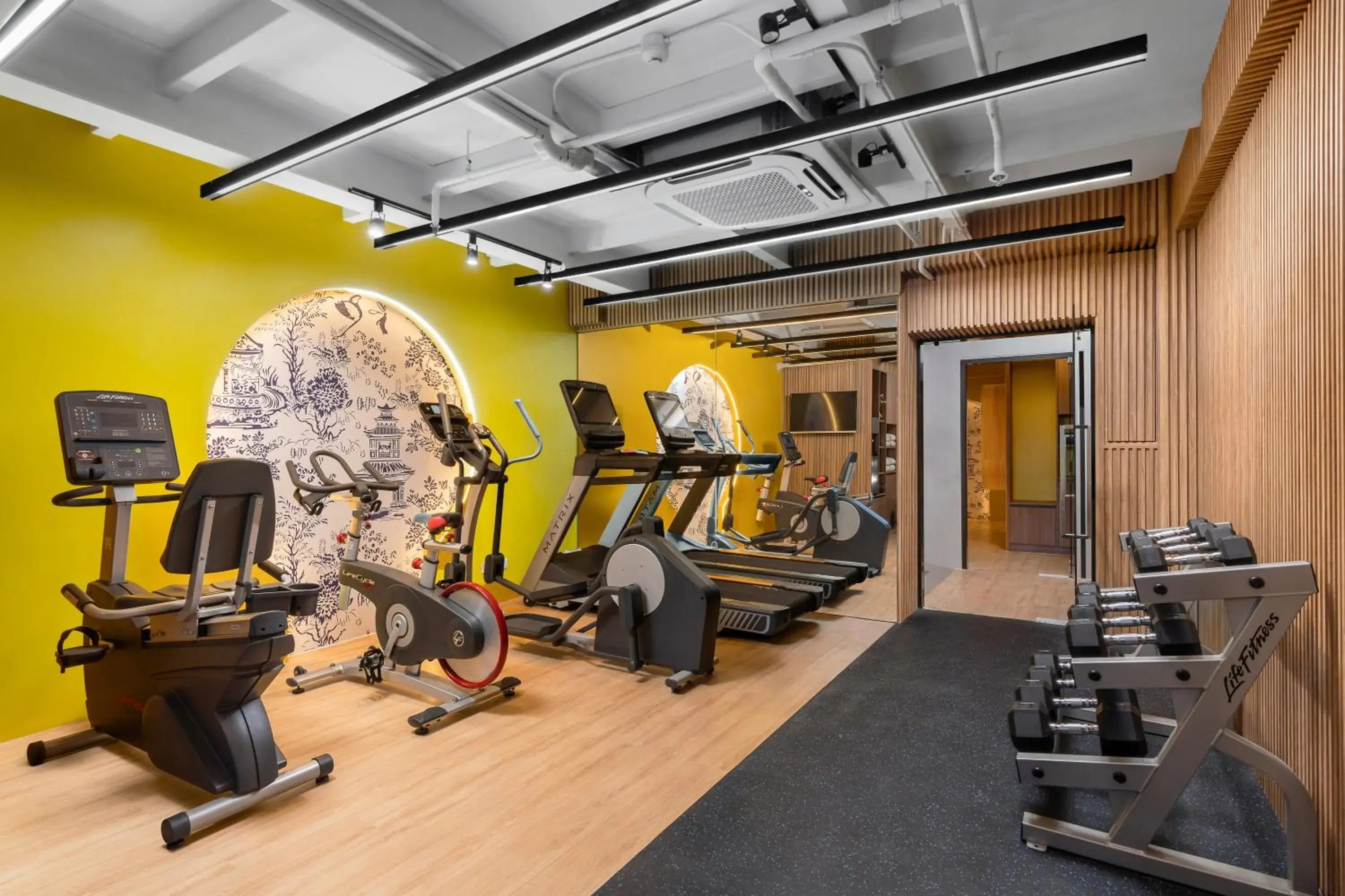 Fitness centre/facilities in Metropole, Bangkok, a Tribute Portfolio Hotel by Marriott Fitness centre/facilities in Metropole, Bangkok, a Tribute Portfolio Hotel by Marriott