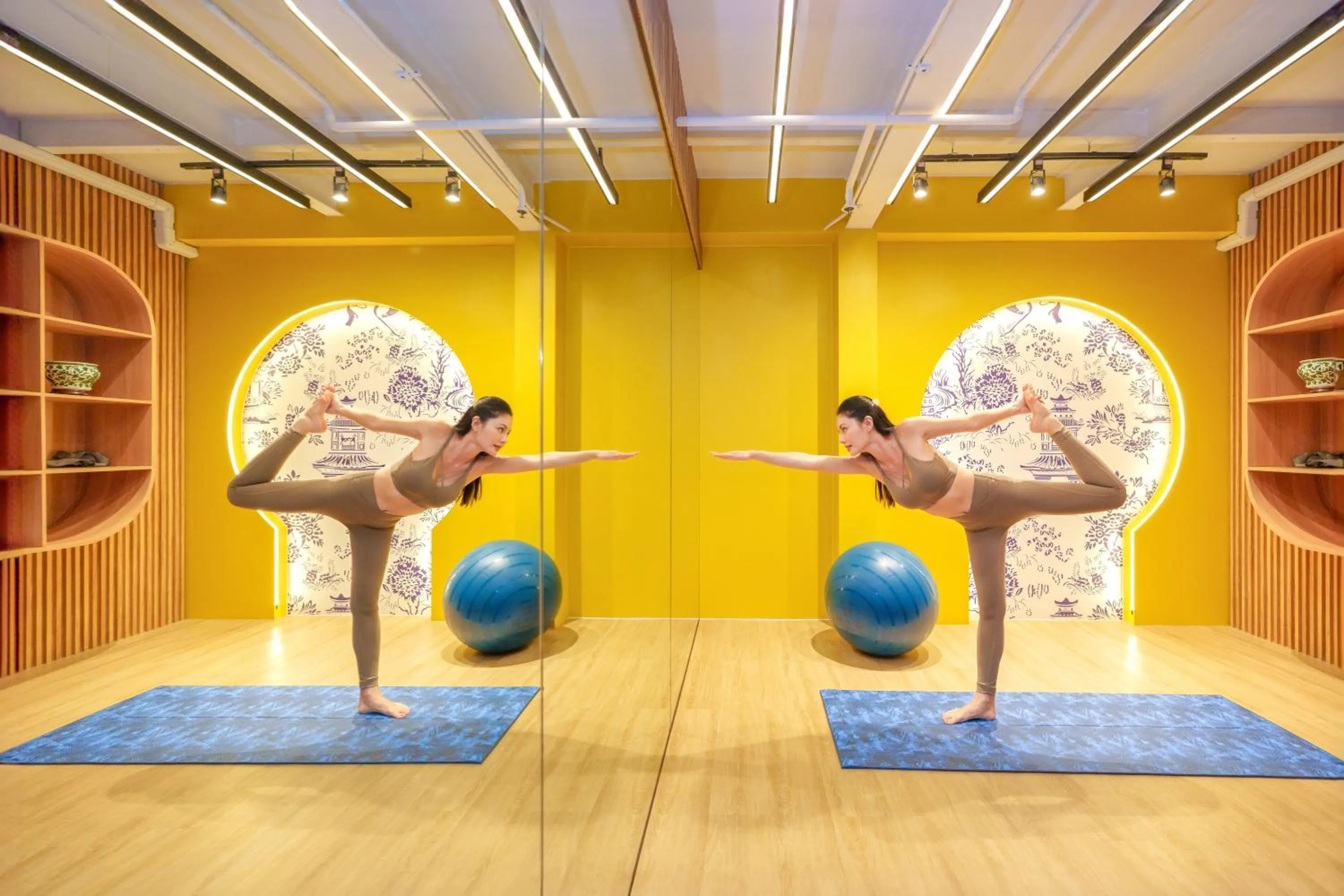 Fitness centre/facilities in Metropole, Bangkok, a Tribute Portfolio Hotel by Marriott