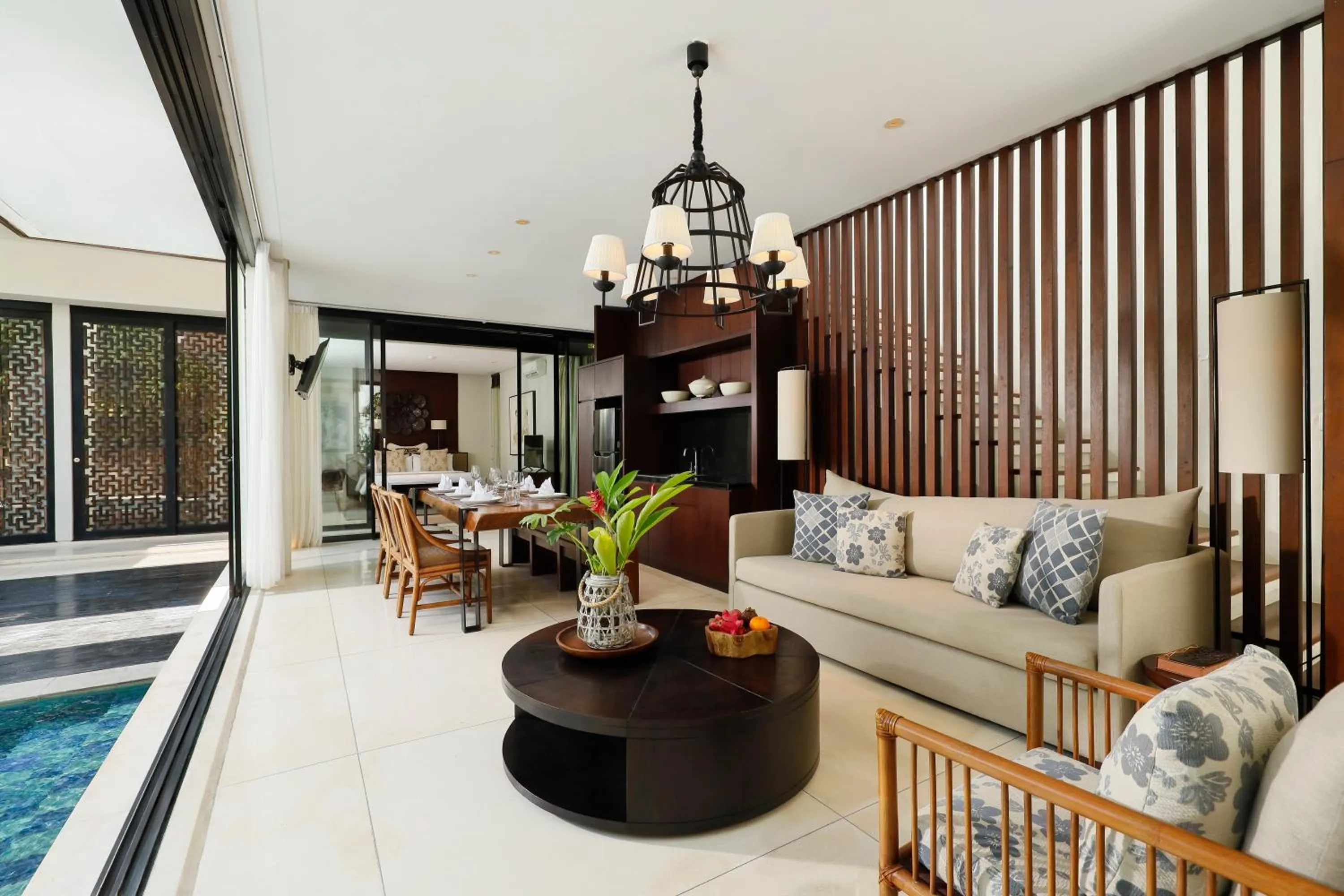 Living room in Vinila Villas by Nakula