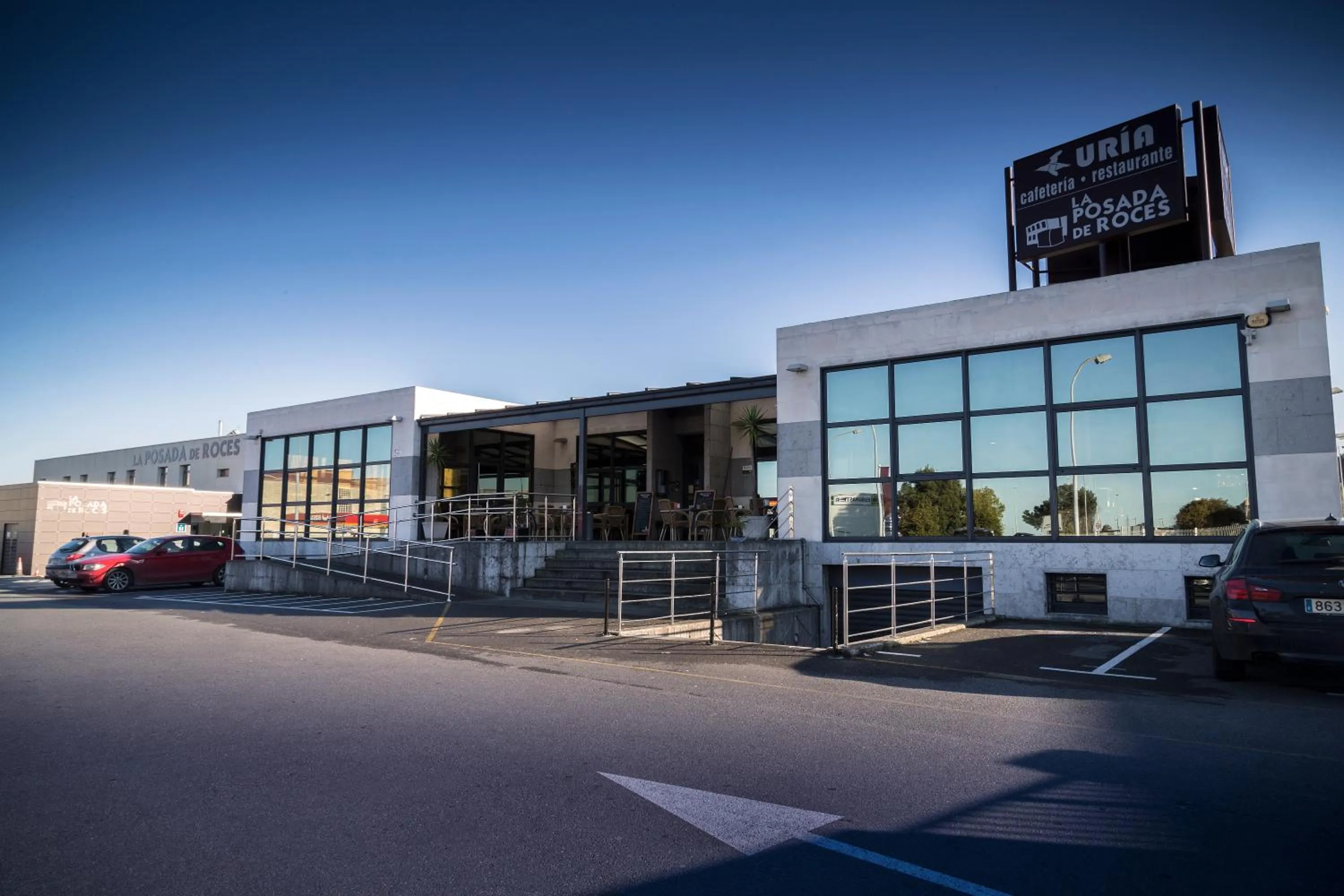 Restaurant/places to eat in Hotel la Posada de Roces