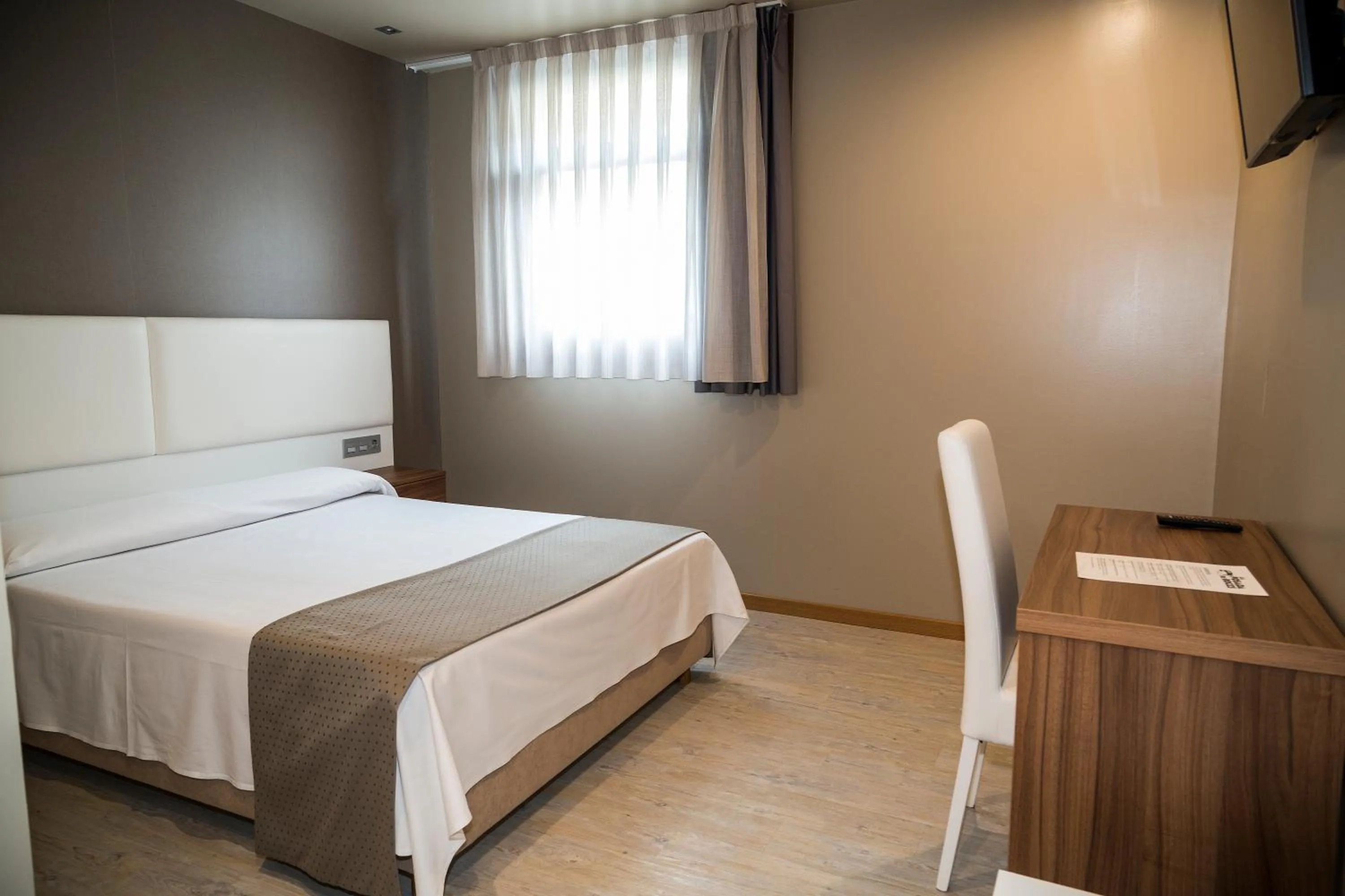 Bed in Hotel la Posada de Roces