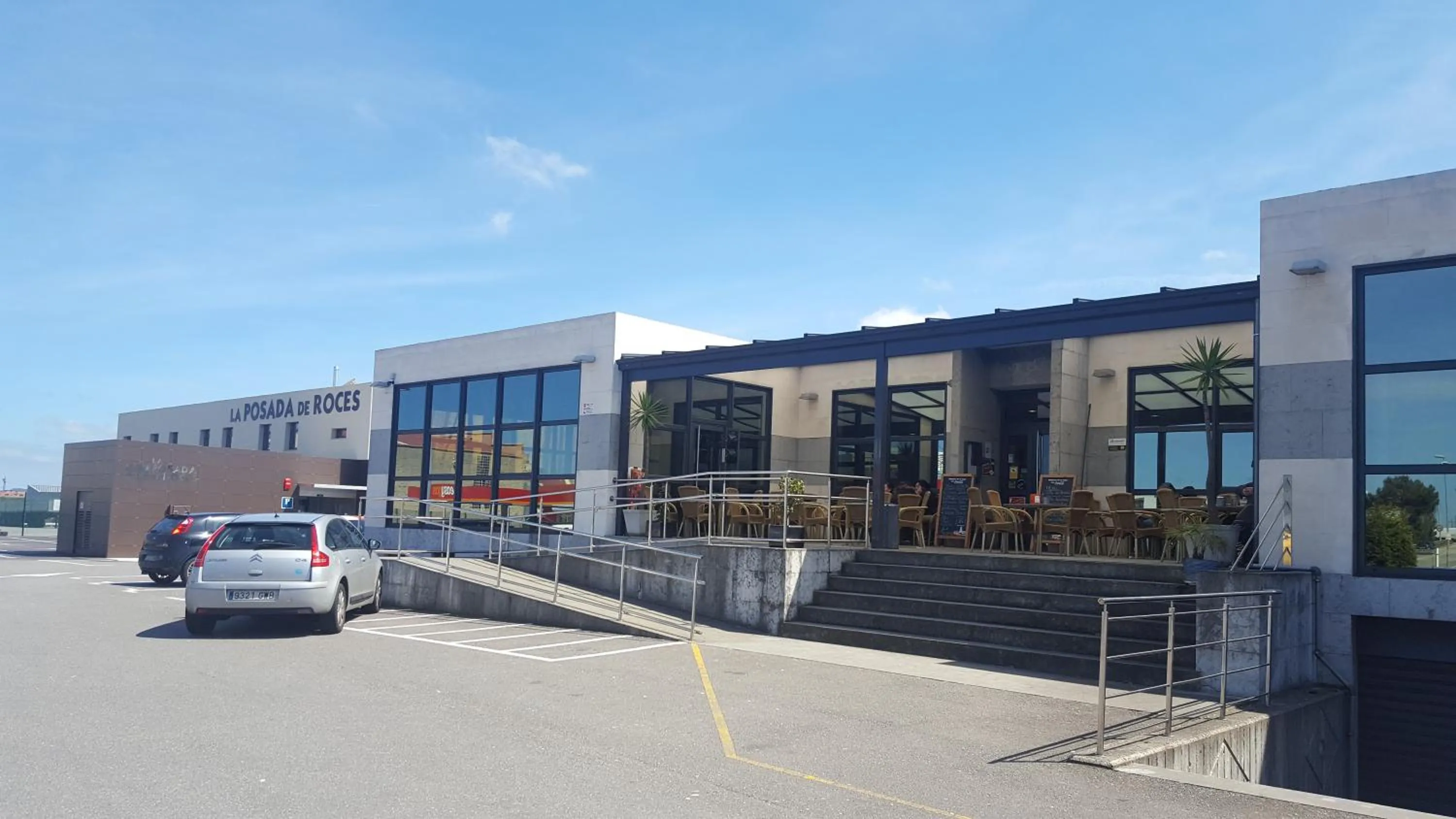 Property building in Hotel la Posada de Roces